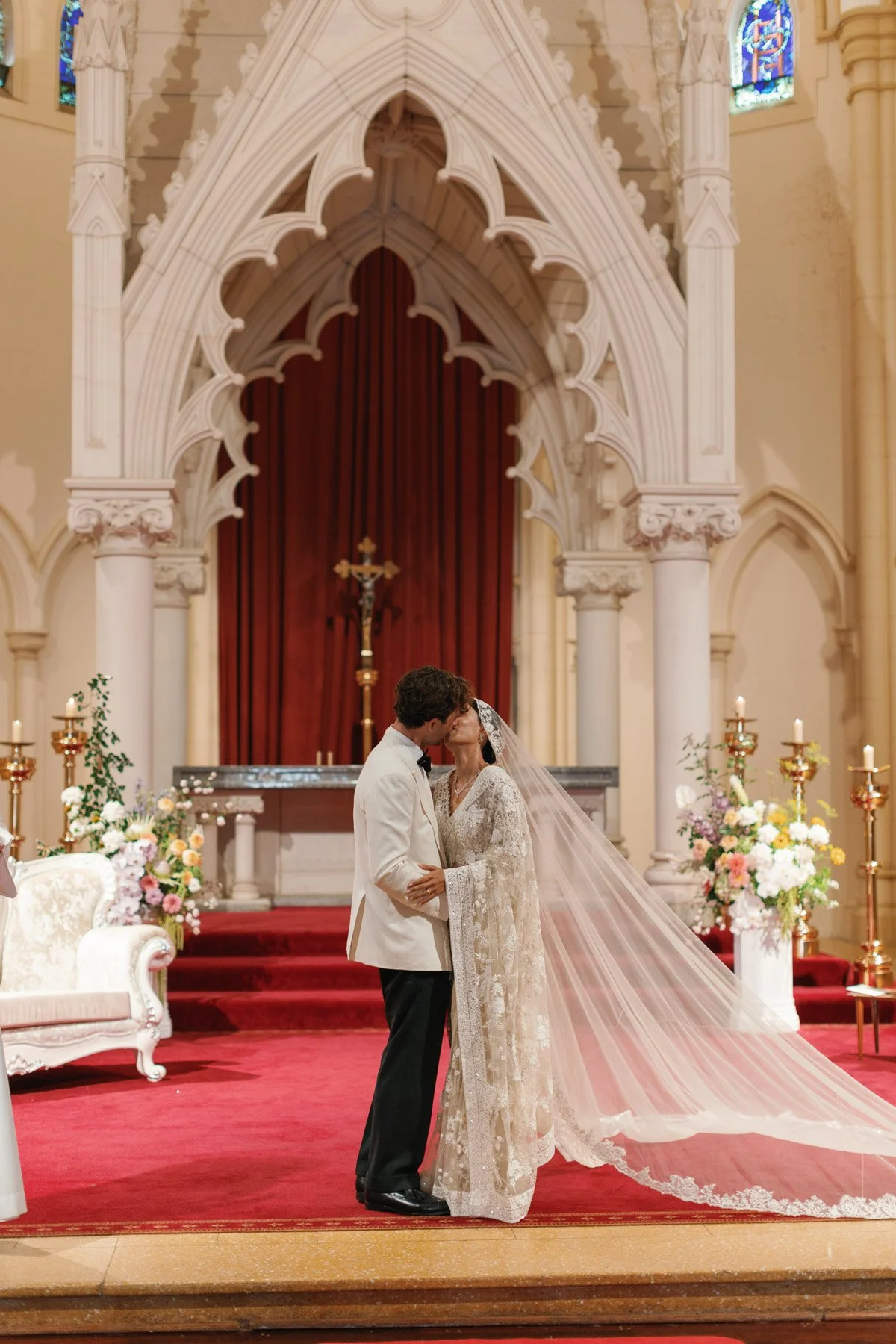 q-station-wedding-manly-robert-meredith-081.jpg