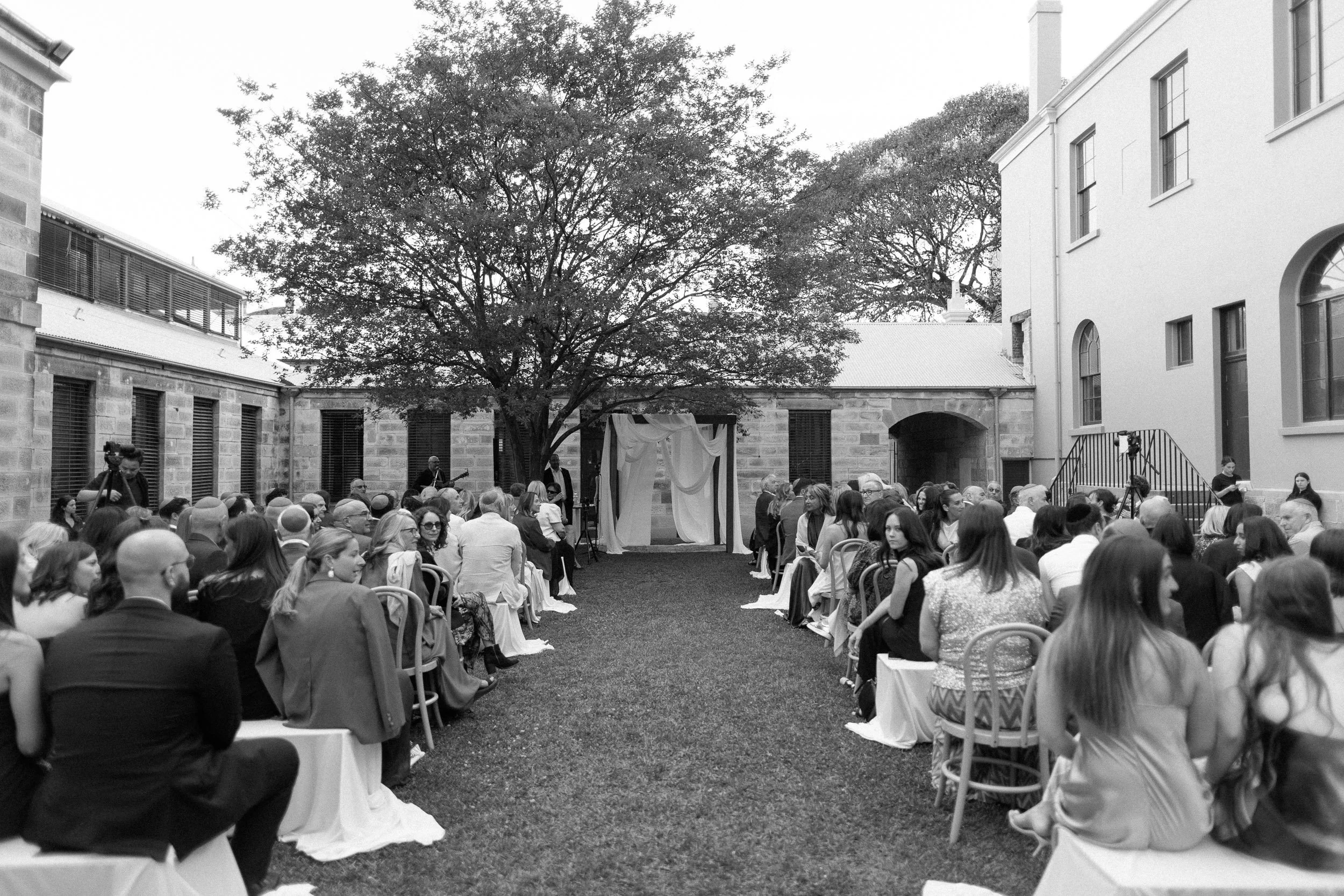 machine-hall-wedding-sydney-robert-meredith-086.jpg