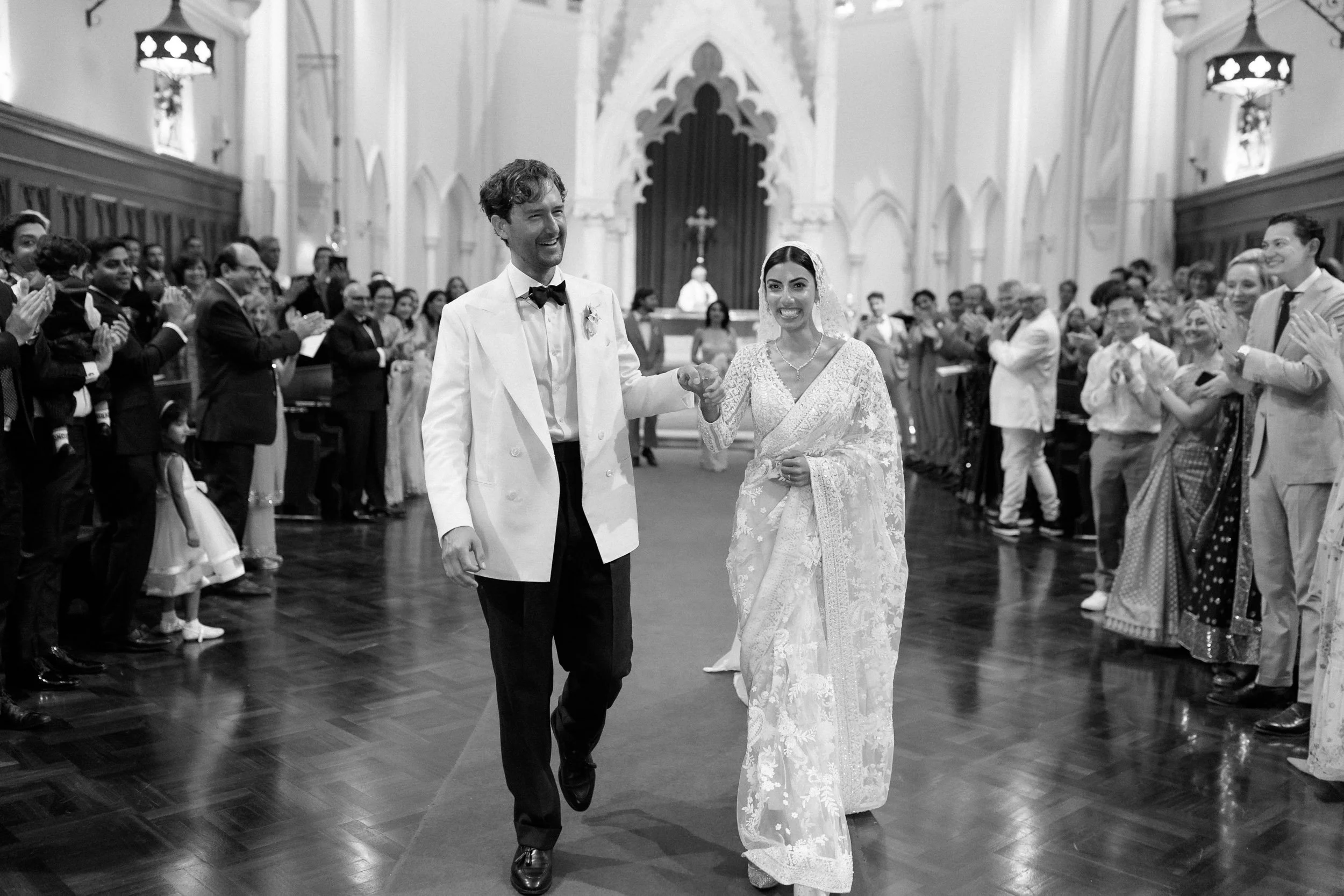 q-station-wedding-manly-robert-meredith-009.jpg