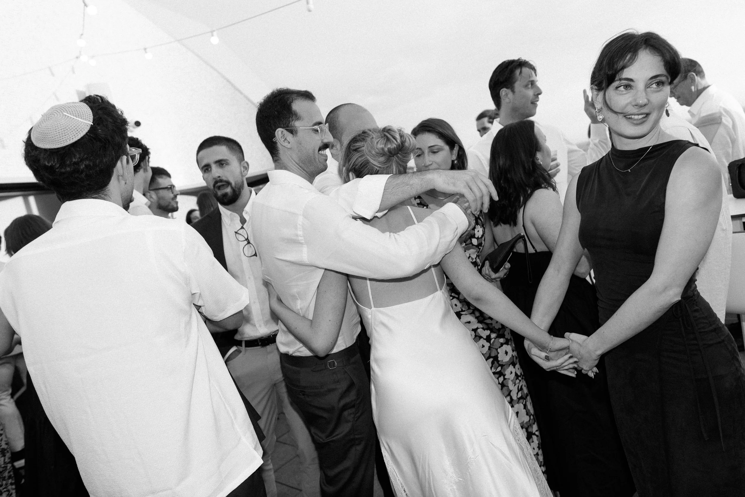 great-synagogue-wedding-robert-meredith-019.jpg