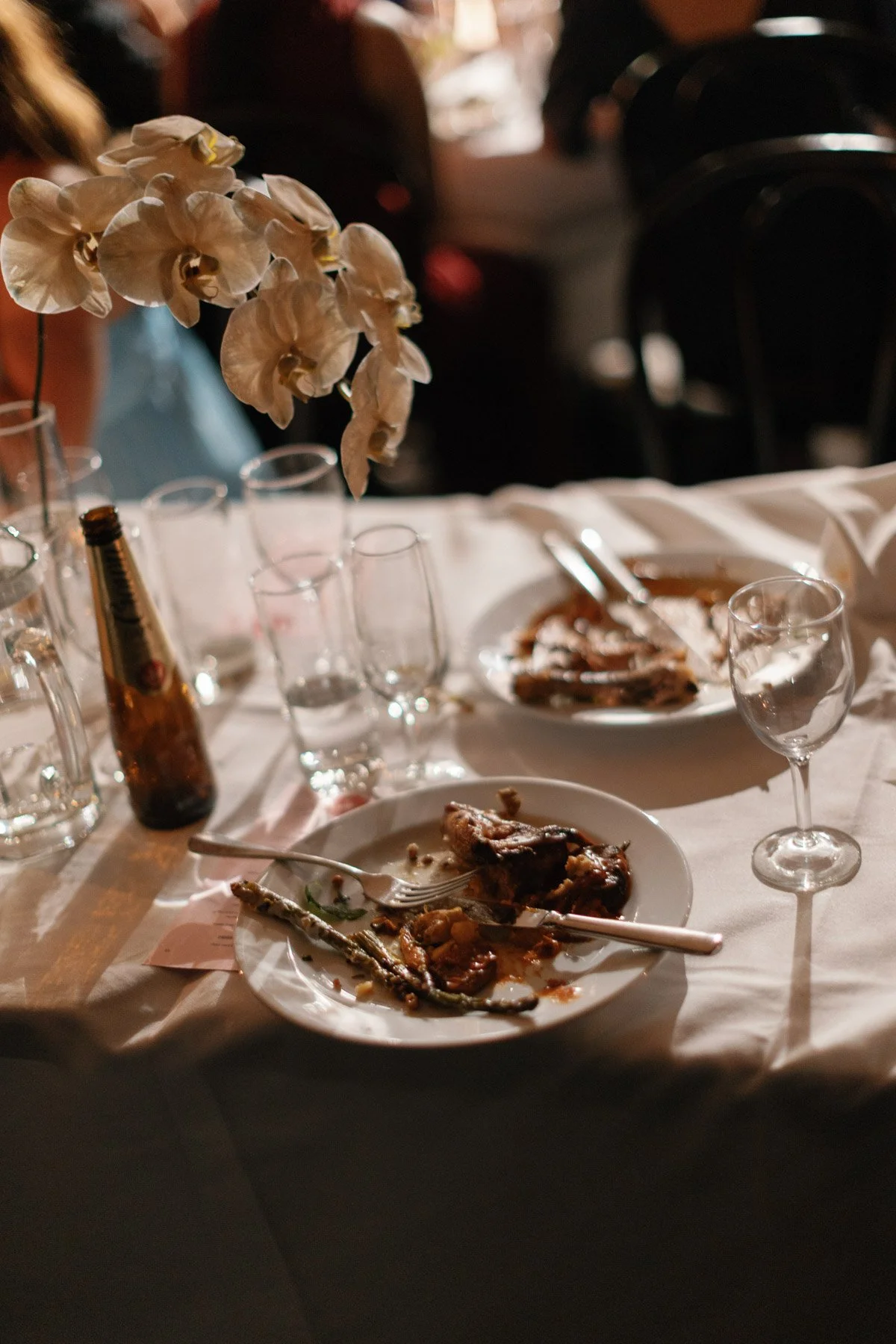 restaurant-hubert-wedding-robert-meredith-067.jpg