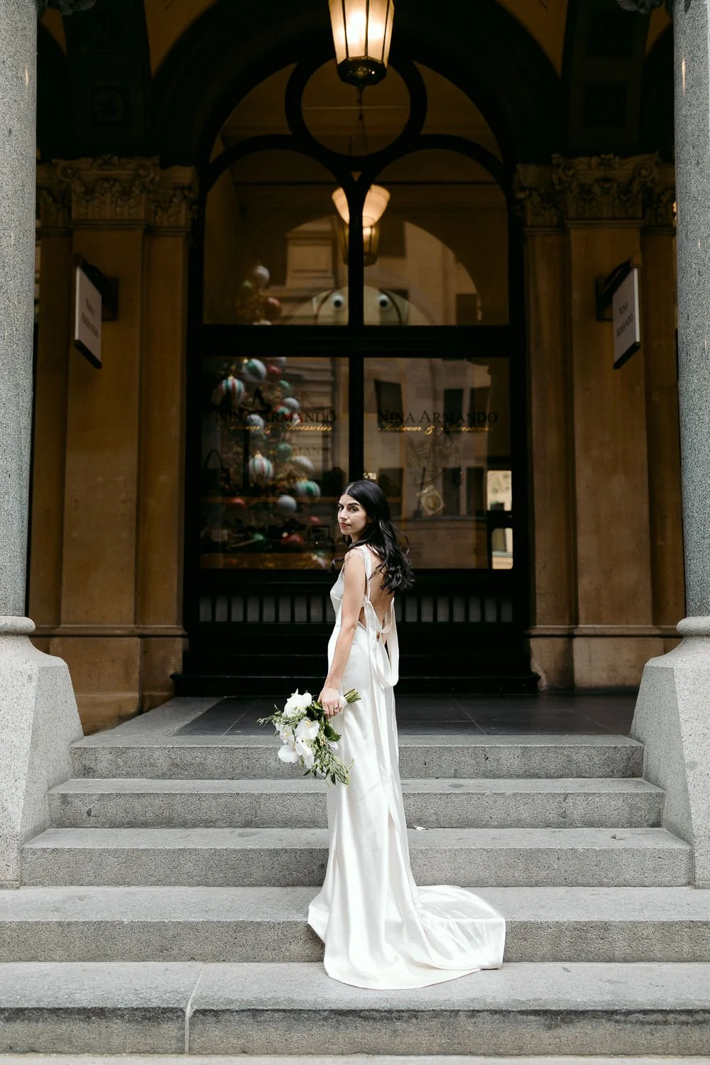 the-ivy-sydney-wedding-robert-meredith-0065.jpg