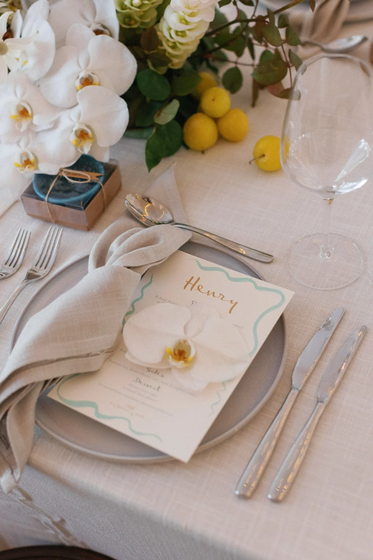 q-station-wedding-manly-robert-meredith-002.jpg
