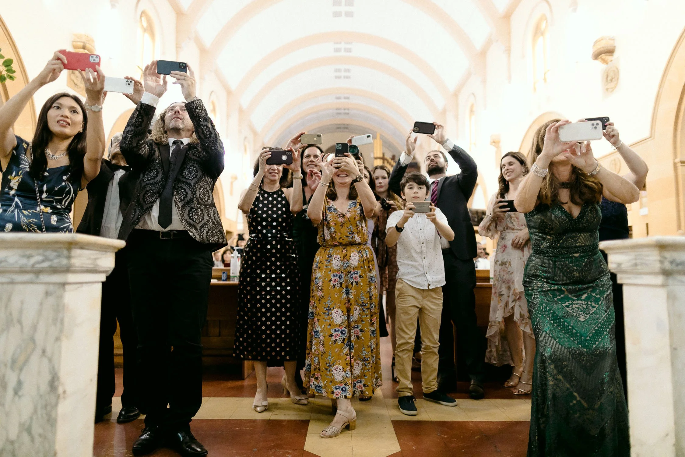 the-ivy-sydney-wedding-robert-meredith-0047.jpg