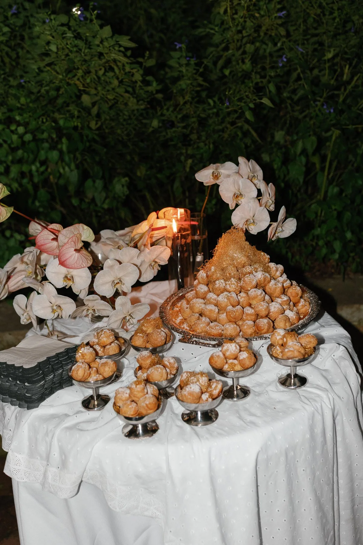 restaurant-hubert-wedding-robert-meredith-070.jpg