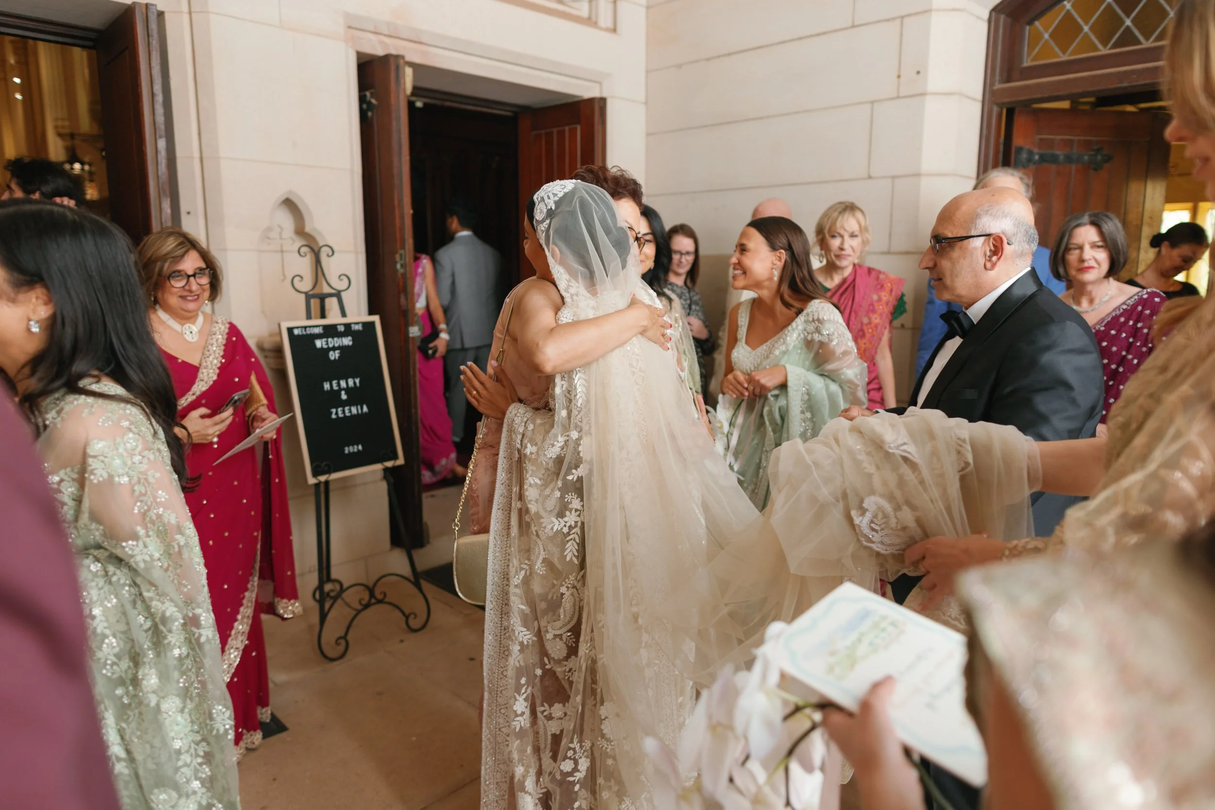 q-station-wedding-manly-robert-meredith-134.jpg