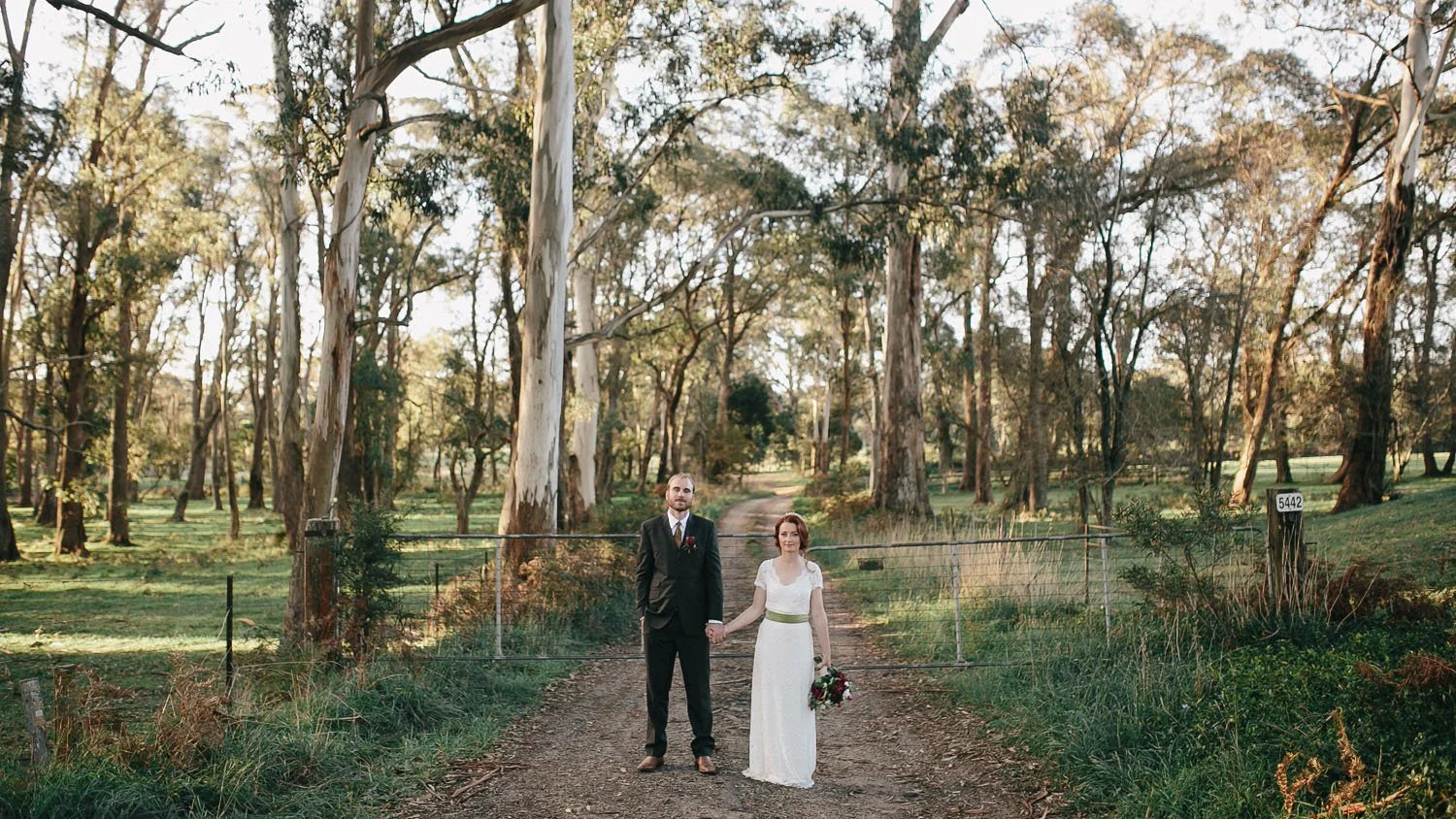 058-burrawang-school-of-arts-hall-wedding.jpg