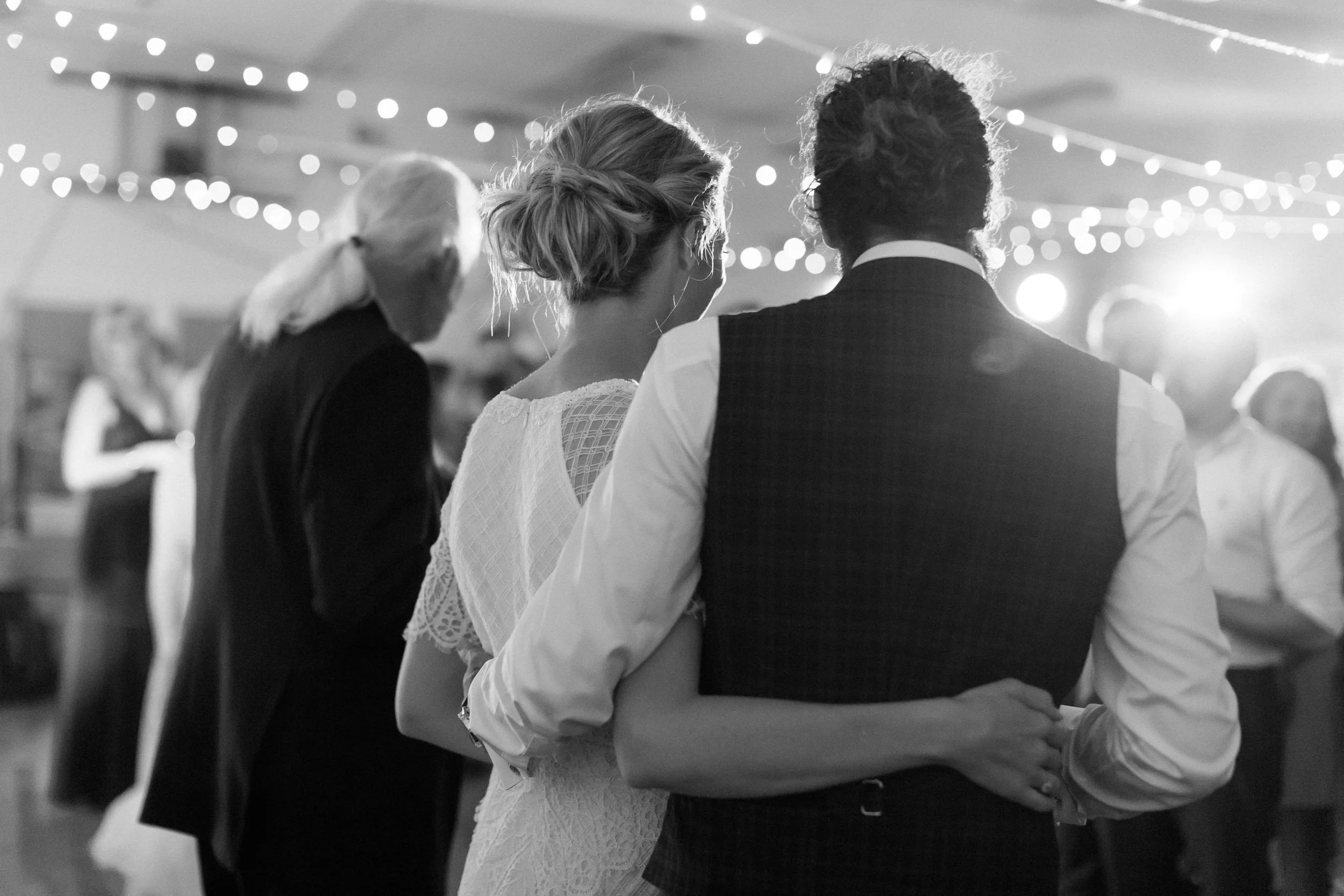 tamarama-slsc-wedding-robert-meredith-104.jpg