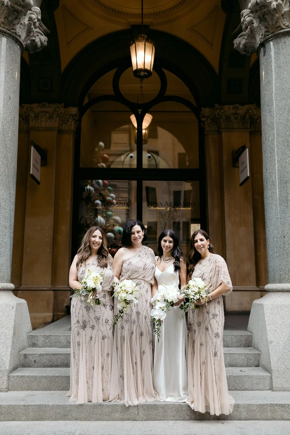 the-ivy-sydney-wedding-robert-meredith-0066.jpg