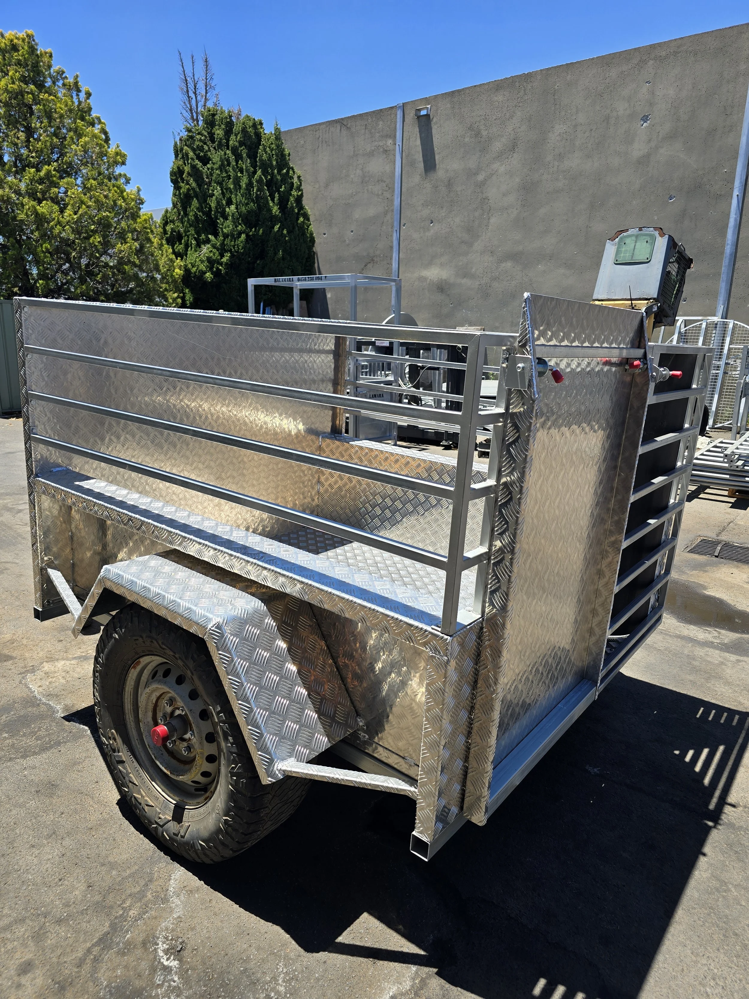 Balamara custom built calf trailer