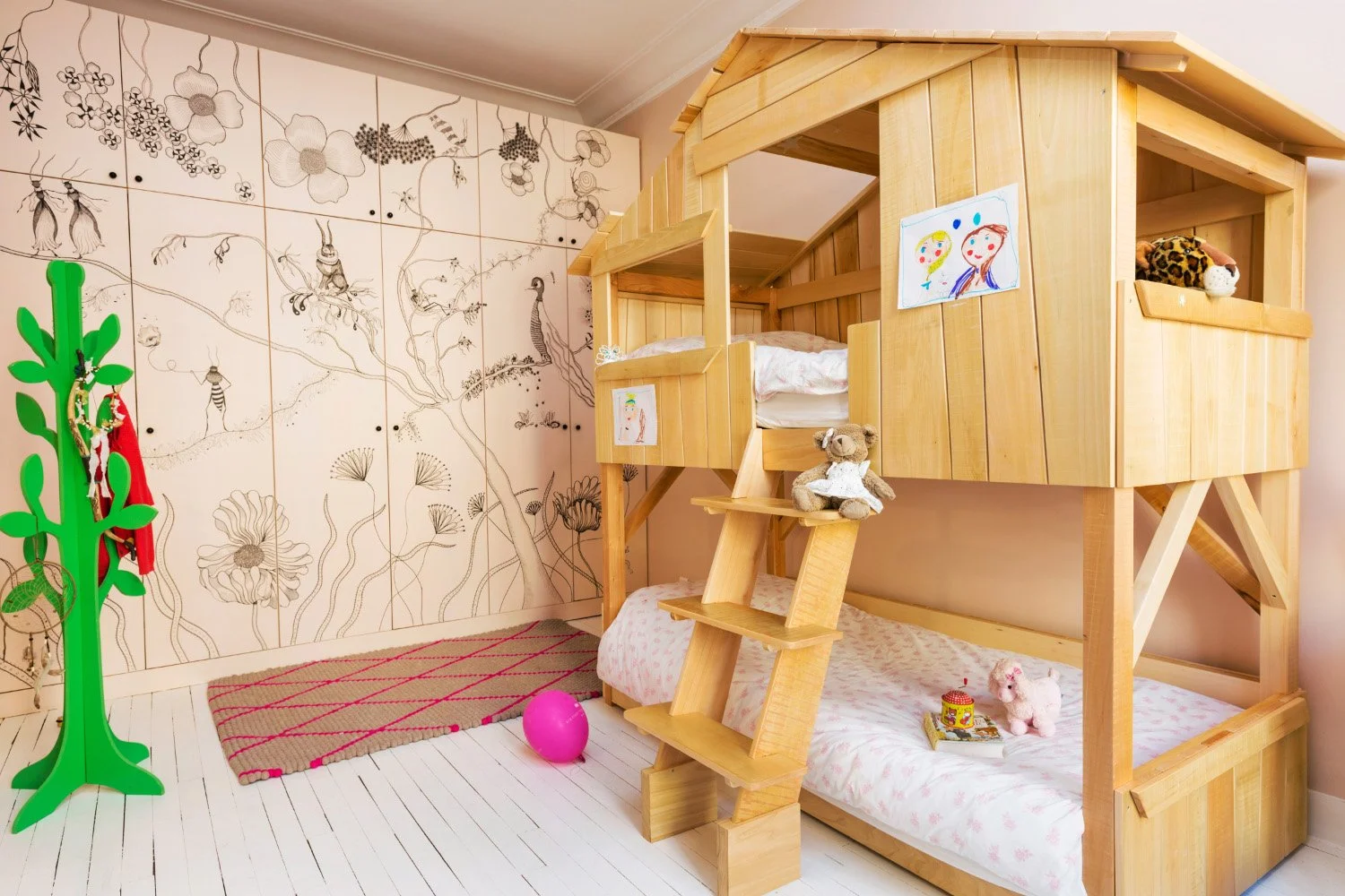 architecte-interieur-neuilly-chambre-enfant-lit-cabane-sur-mesure.jpg