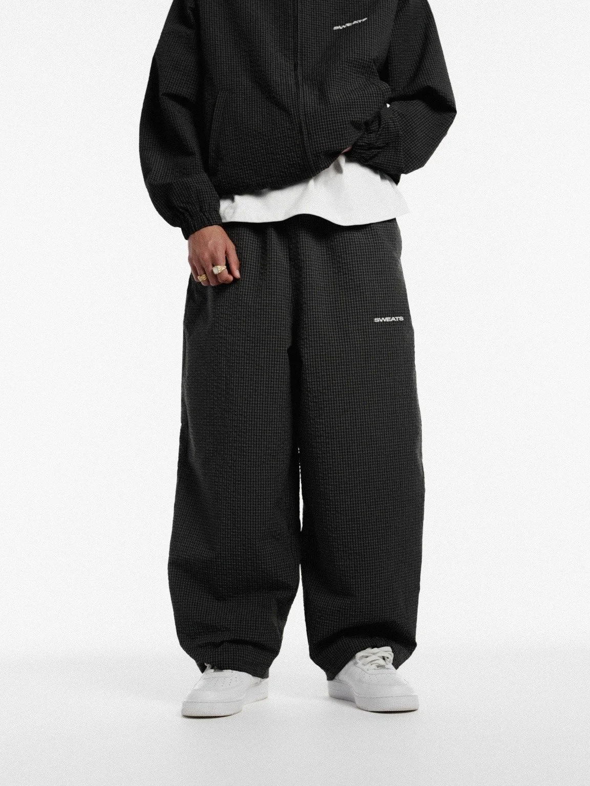 SWEATSWINTER26-2771_web.jpg