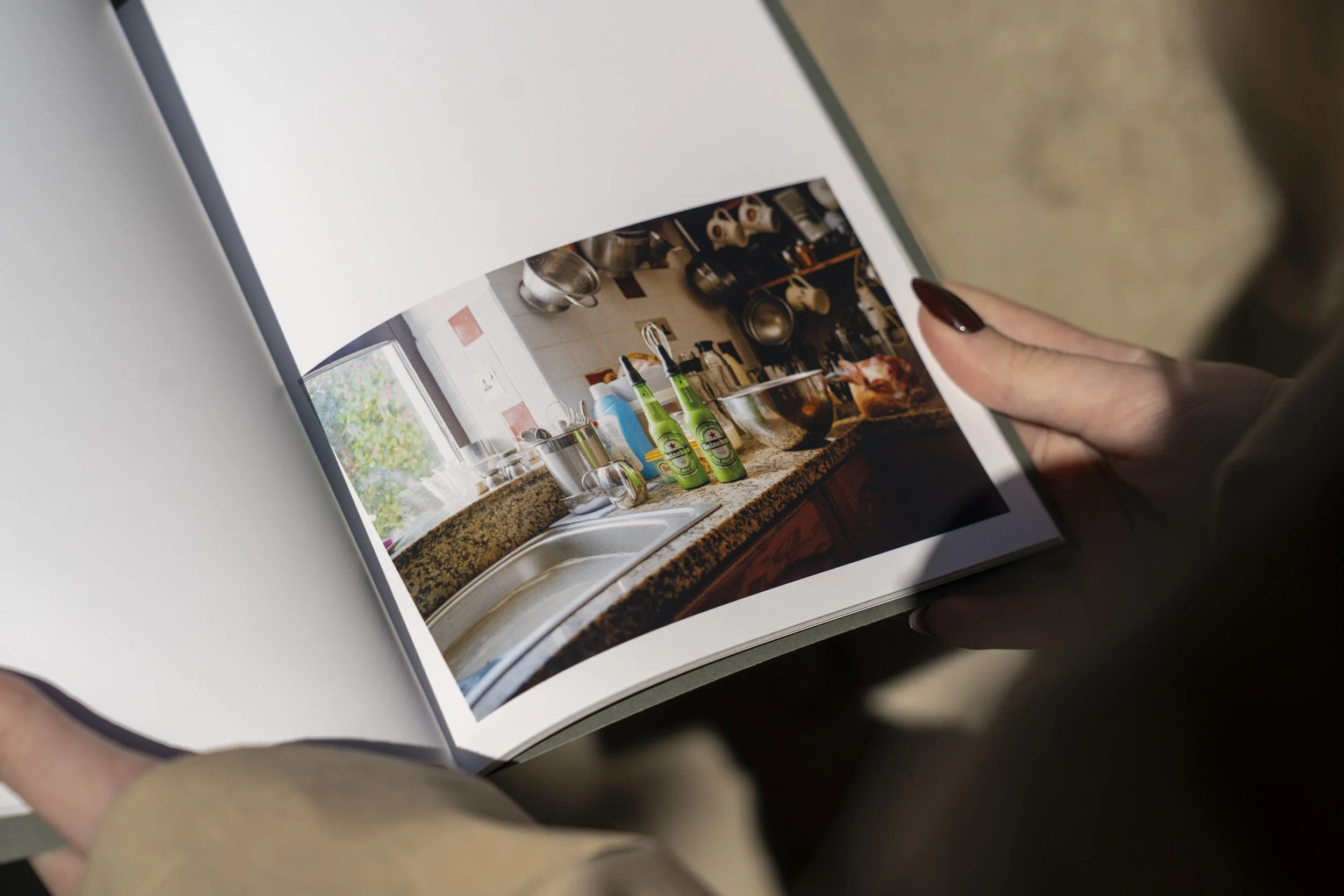 Laura_Nadal_WADTHYH_Photobook-3.jpg