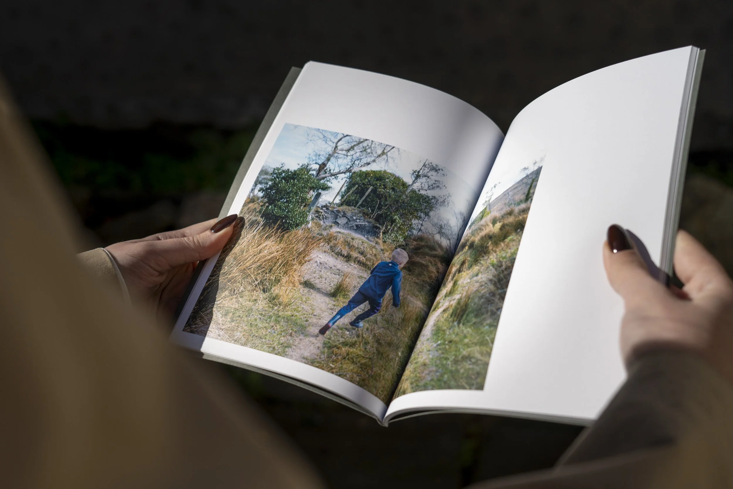 Laura_Nadal_WADTHYH_Photobook-4.jpg