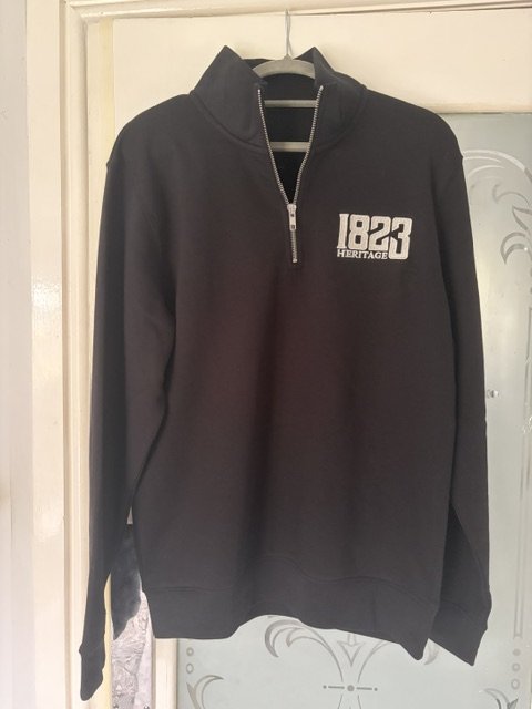 quarter zip pic 1.jpg