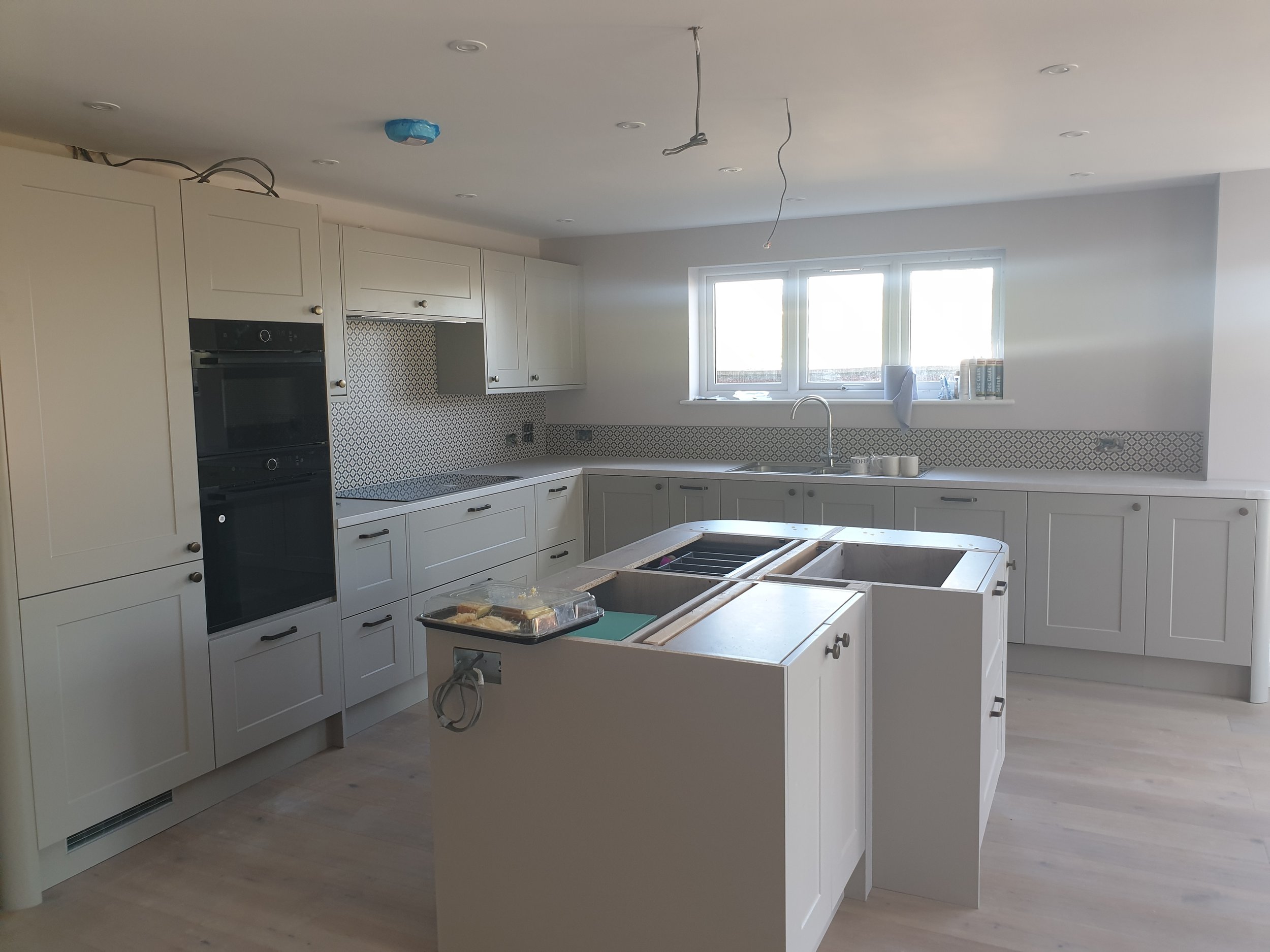 Kitchen install