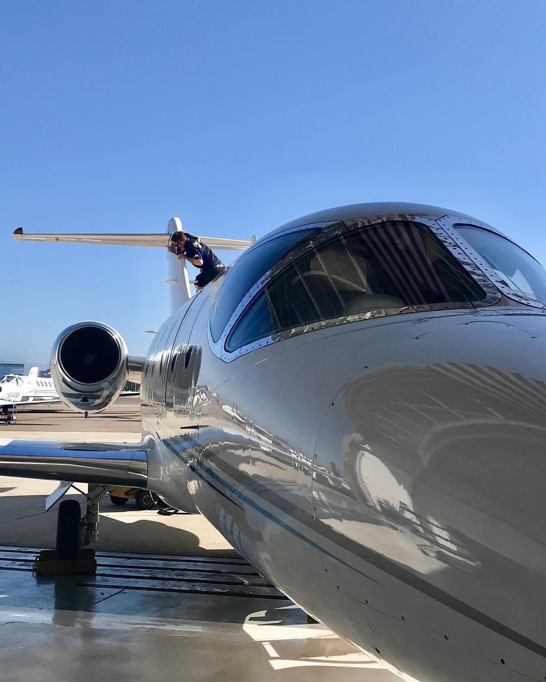Aviation, exterior cleaning and detail