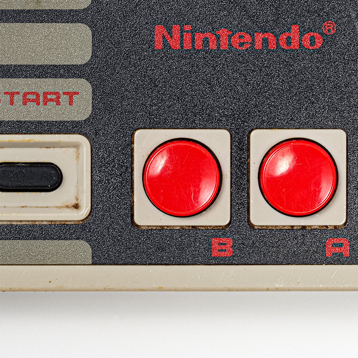 Nintendo controller zoomed.jpg