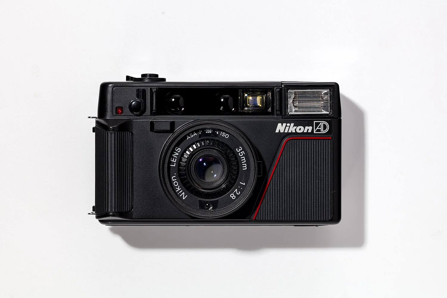 Nikon L35AD low res.jpg