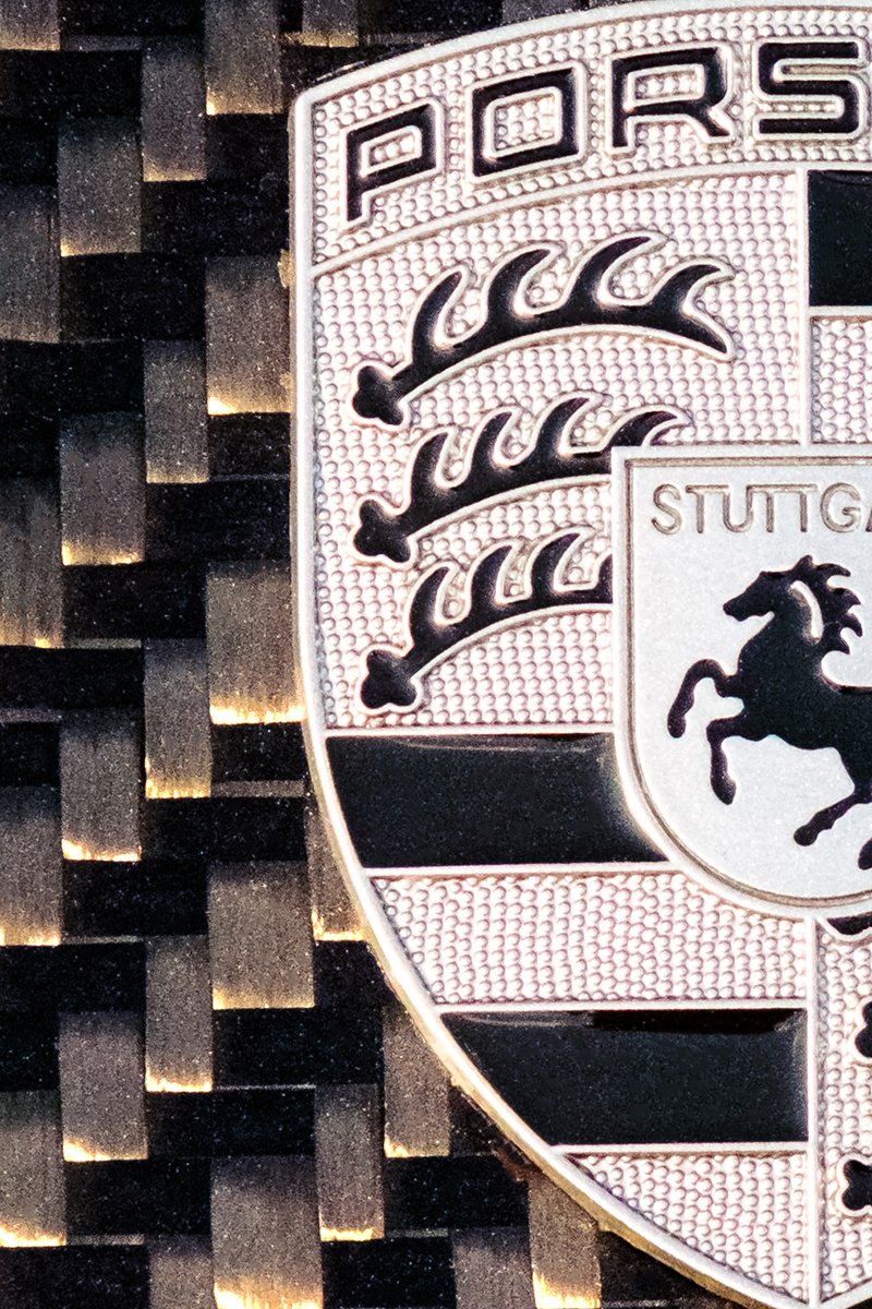 TALOS porsche badge zoomed in.jpg