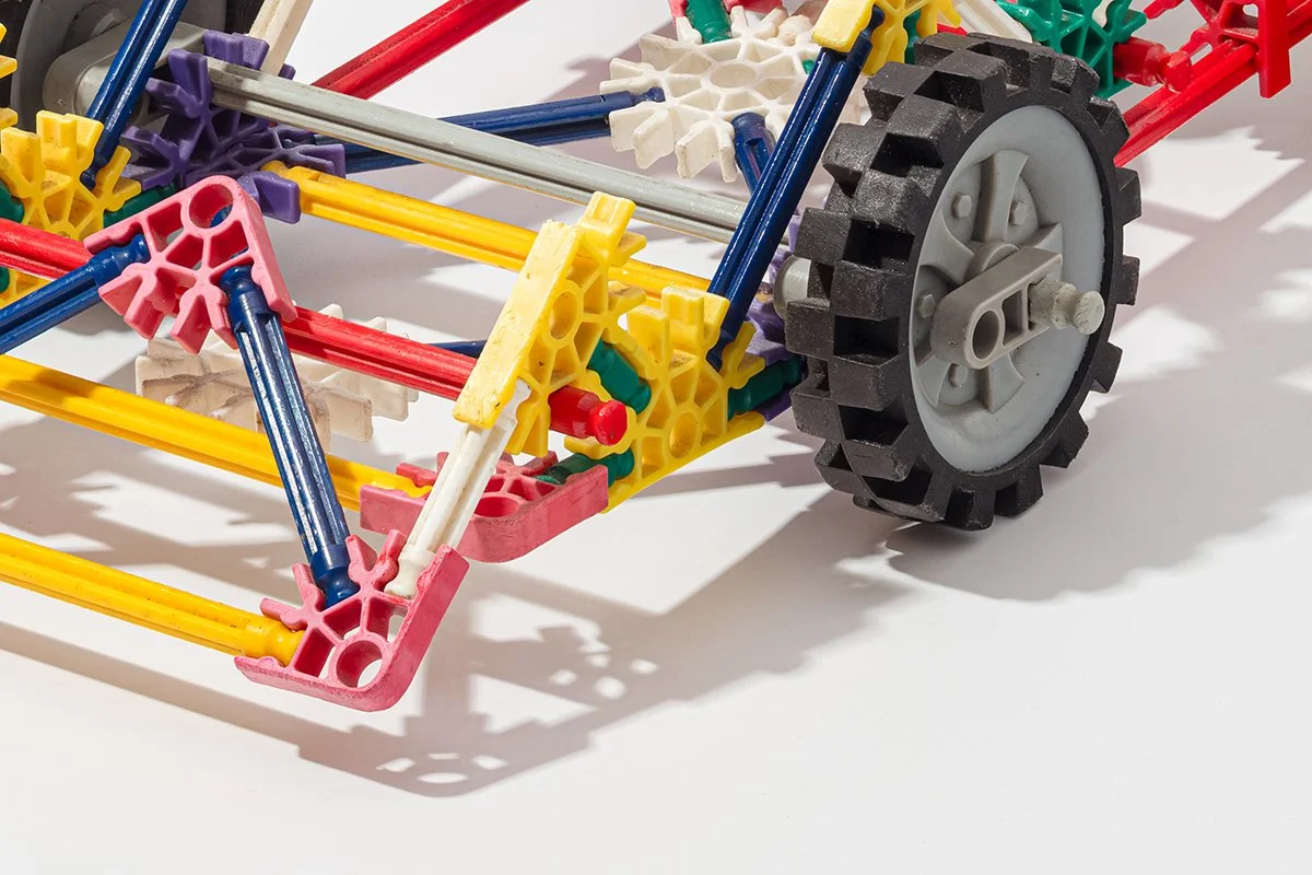 KNEX car zoomed.jpg