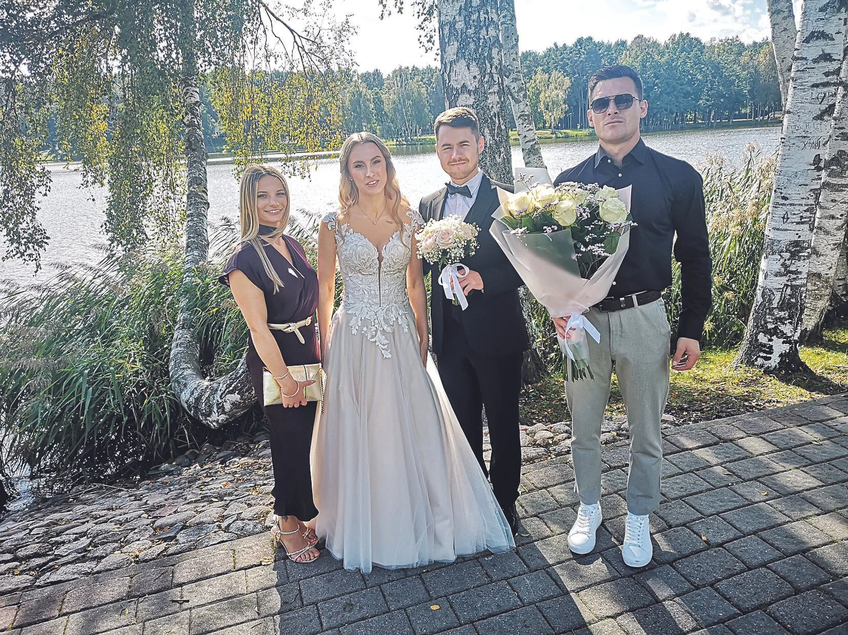 Simoną ir Naurį Ratkevičius 
