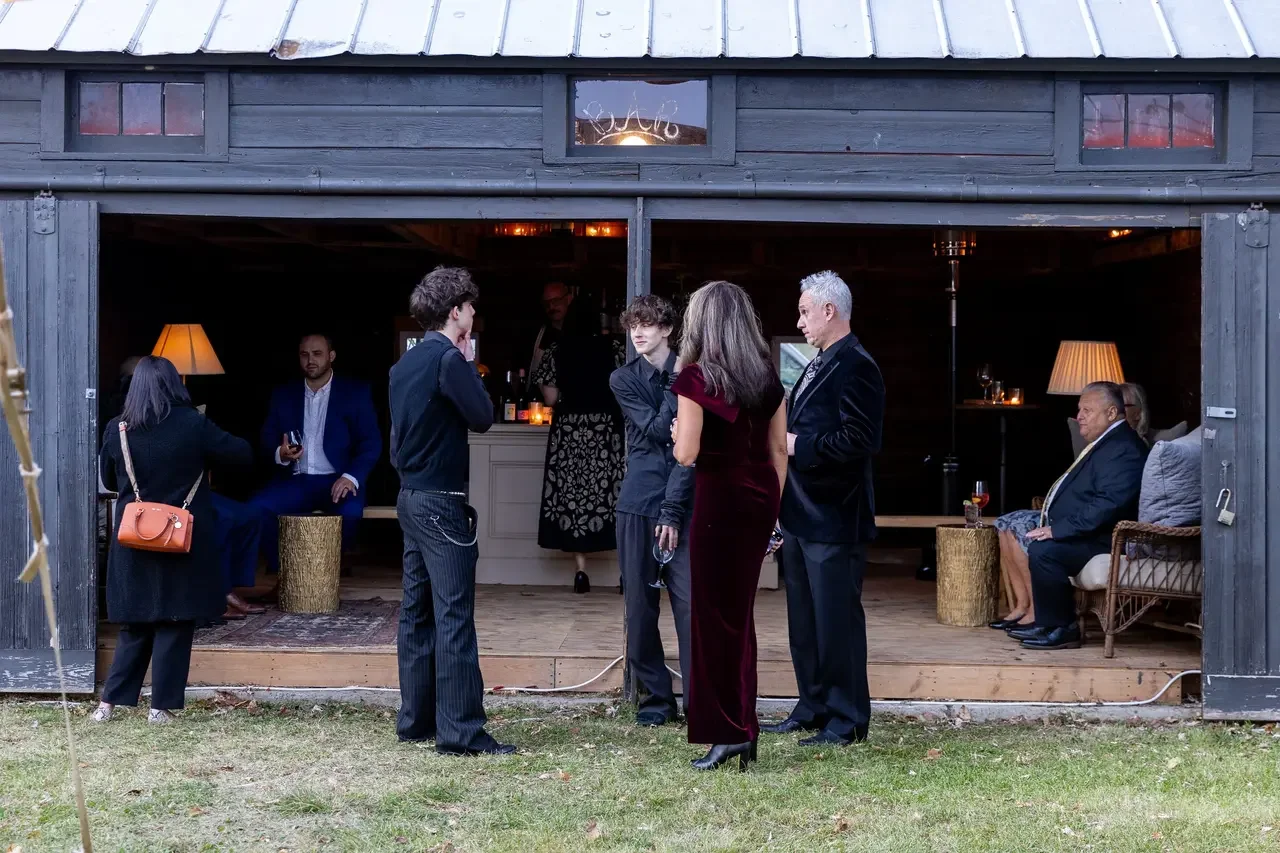 rivertown-wedding-venue-c-emma-tuccillo-58_51_2207680-174413656764634.webp