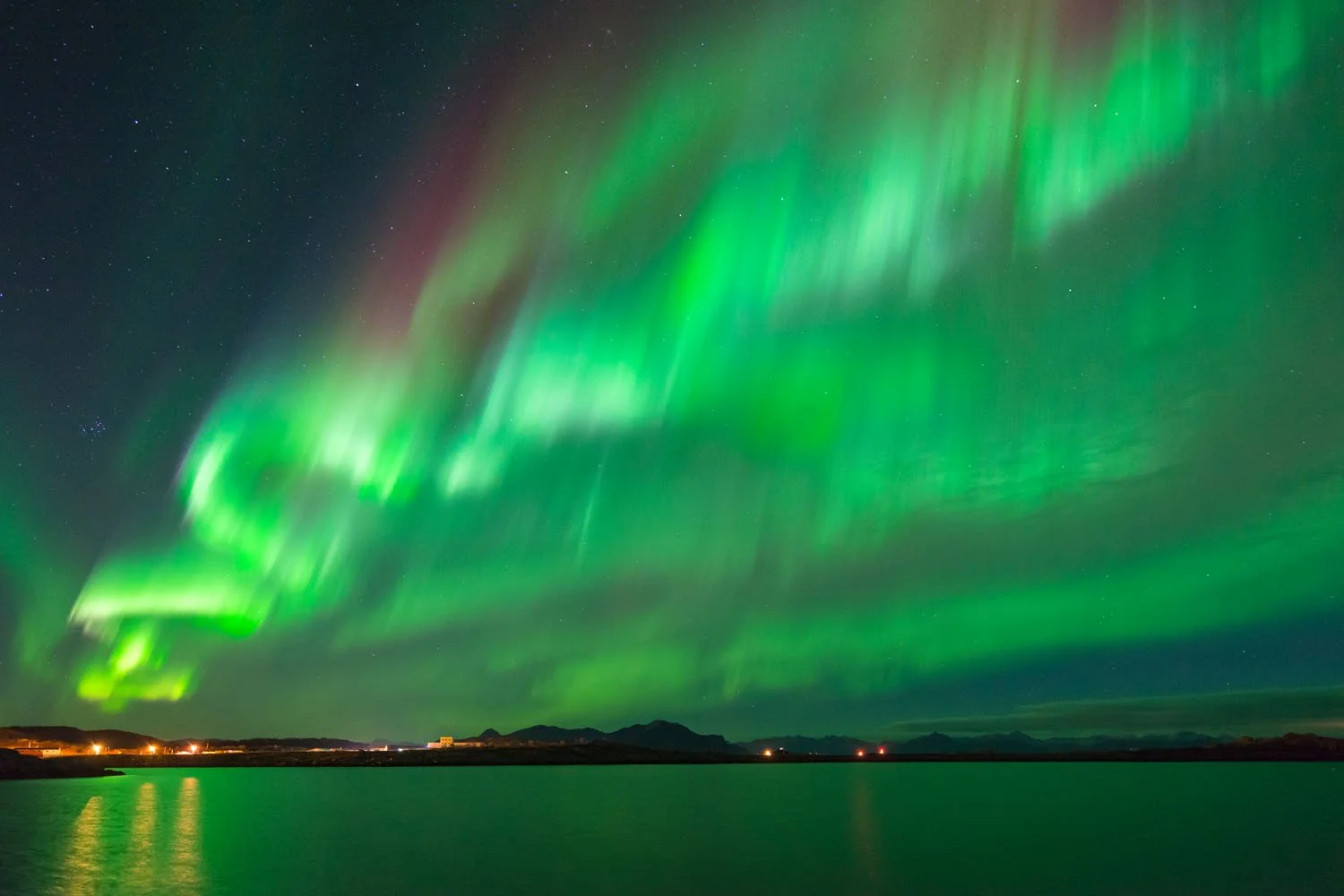 Northern Lights from Ringstad Sjohus, the premier retreat in ARctic Norway and available for rent