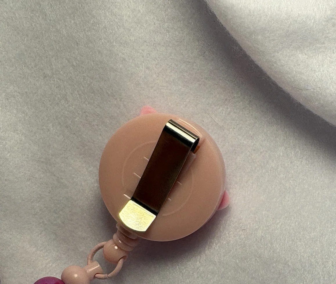 back of pink clip.JPEG