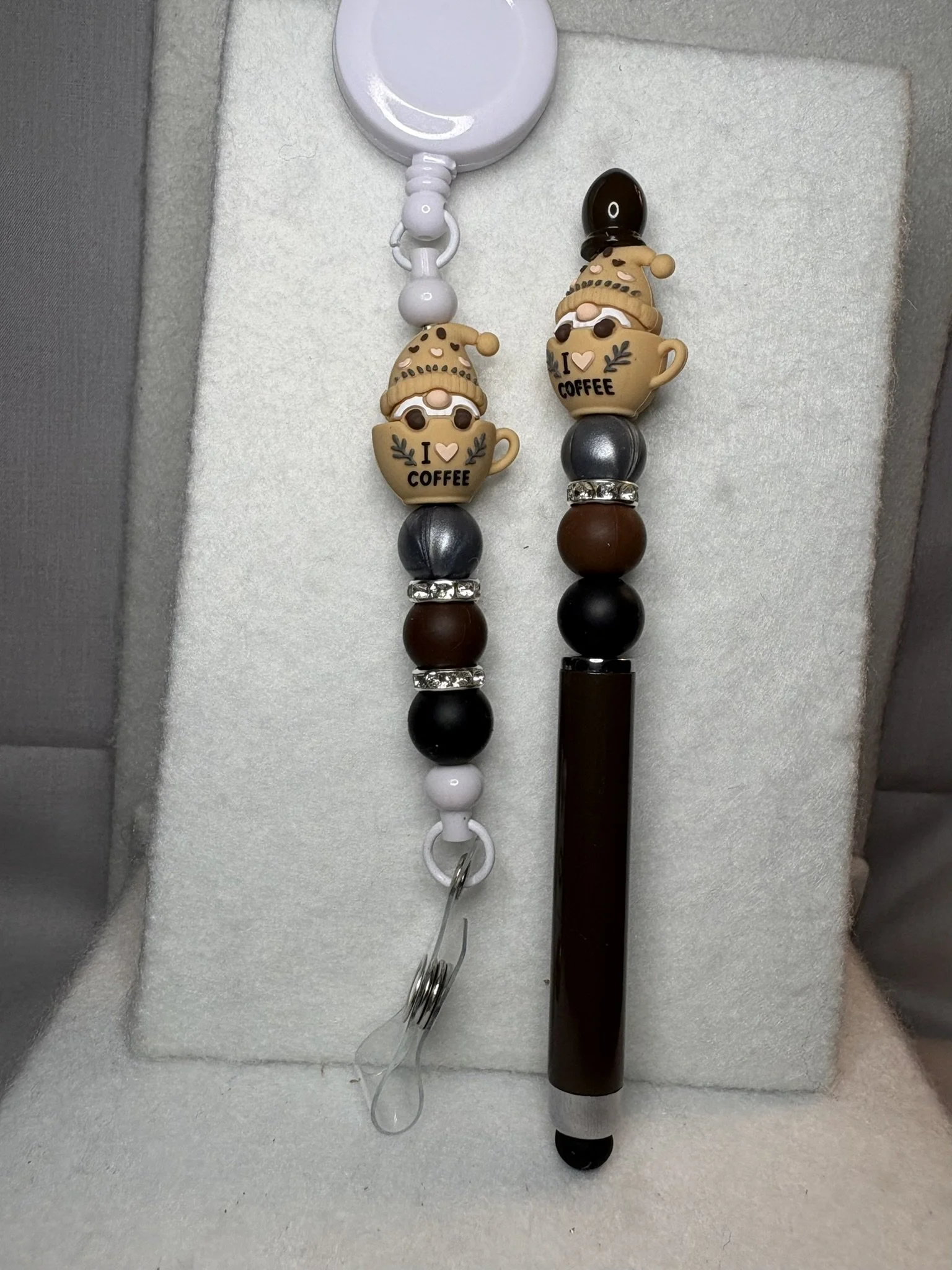 Latte Love Badge Reel & Stylus Pen Set