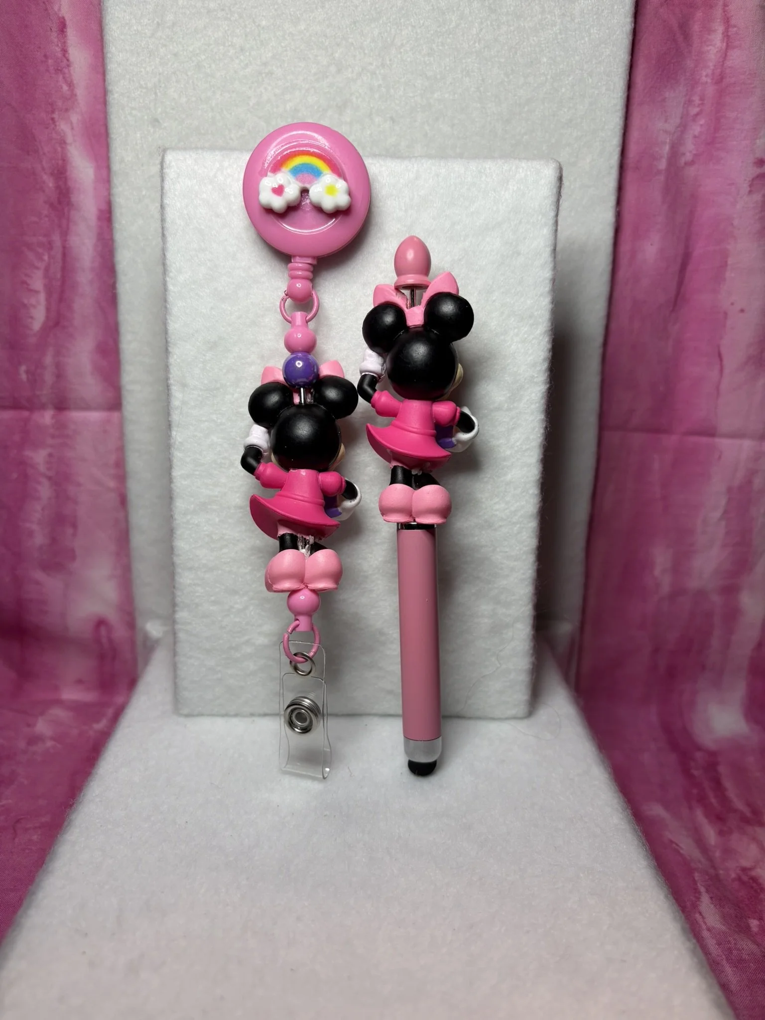 Minnie pink set back.JPEG