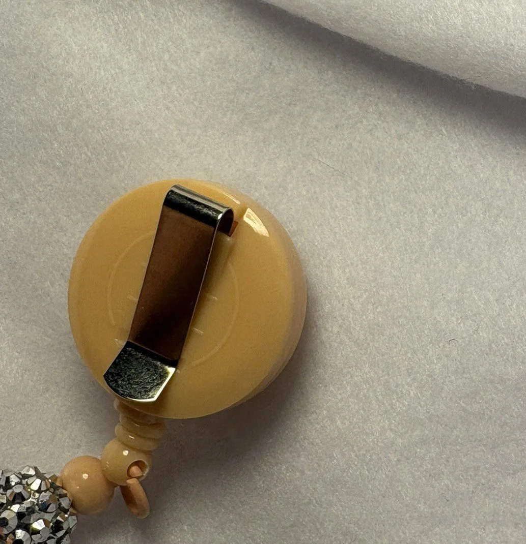 back of beige clip.JPEG