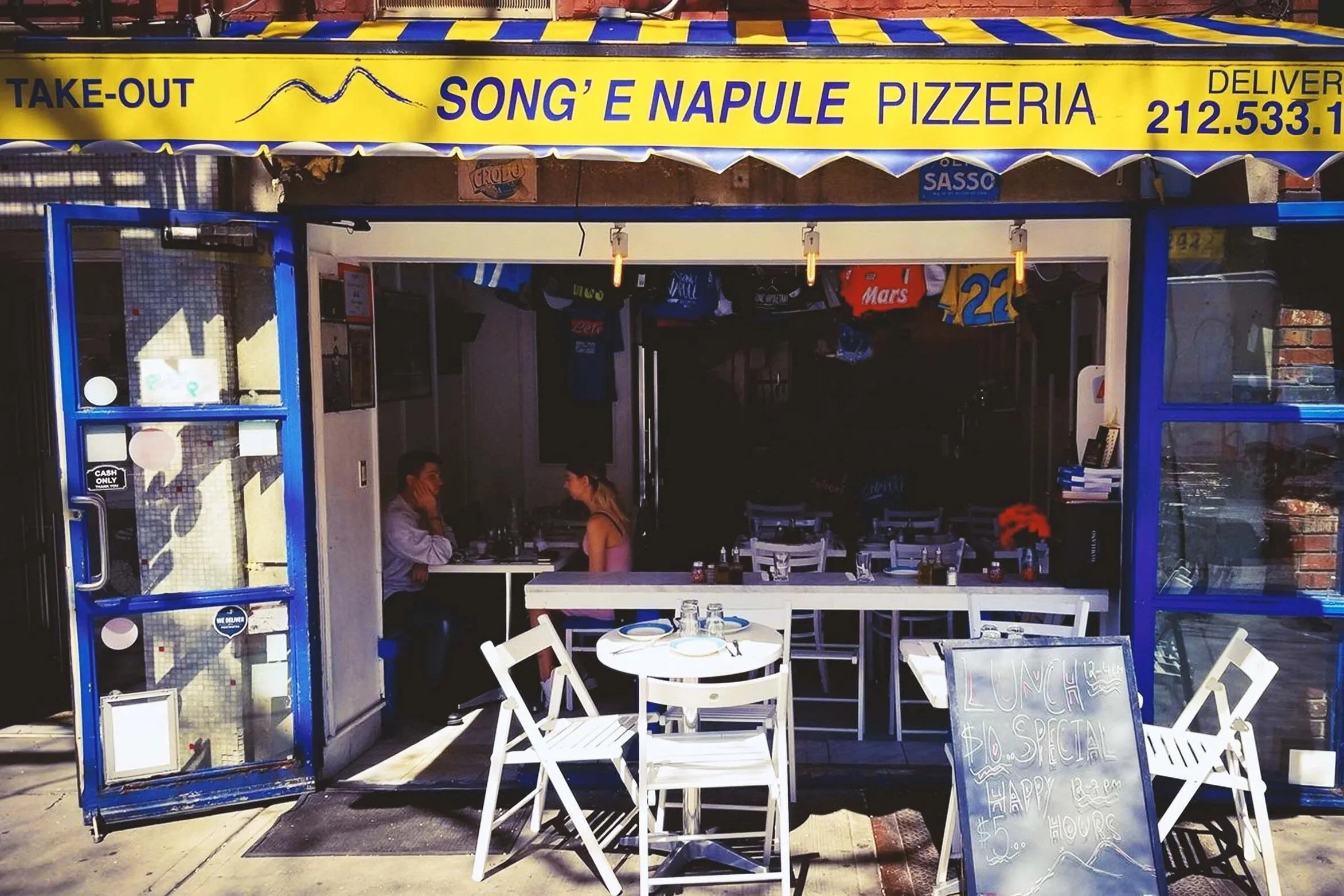Front View of the first Song' e Napule in West Village