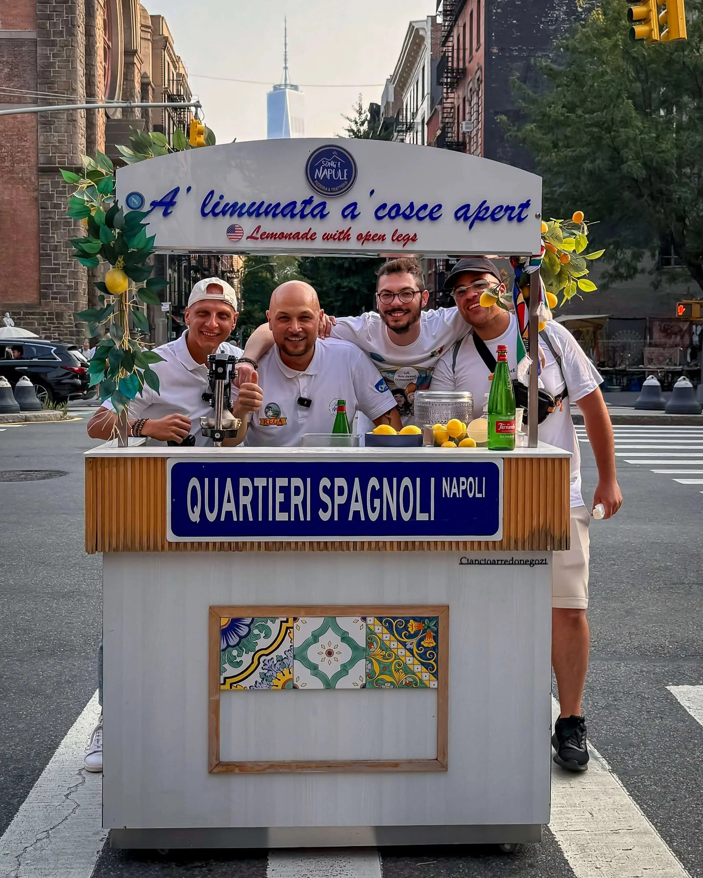 Ciro and his complimentary outdoor limonata stand