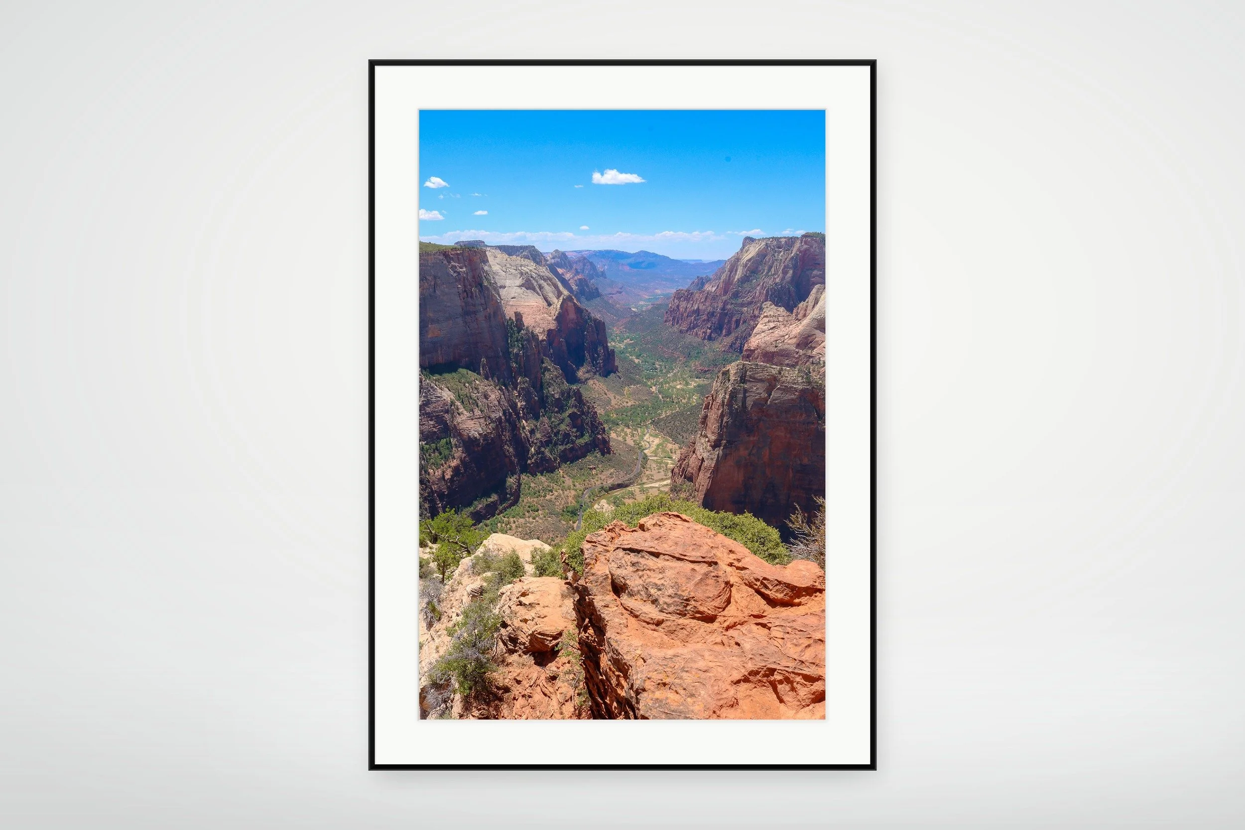 ZIO01-MOCKUP-FRAMED.jpg