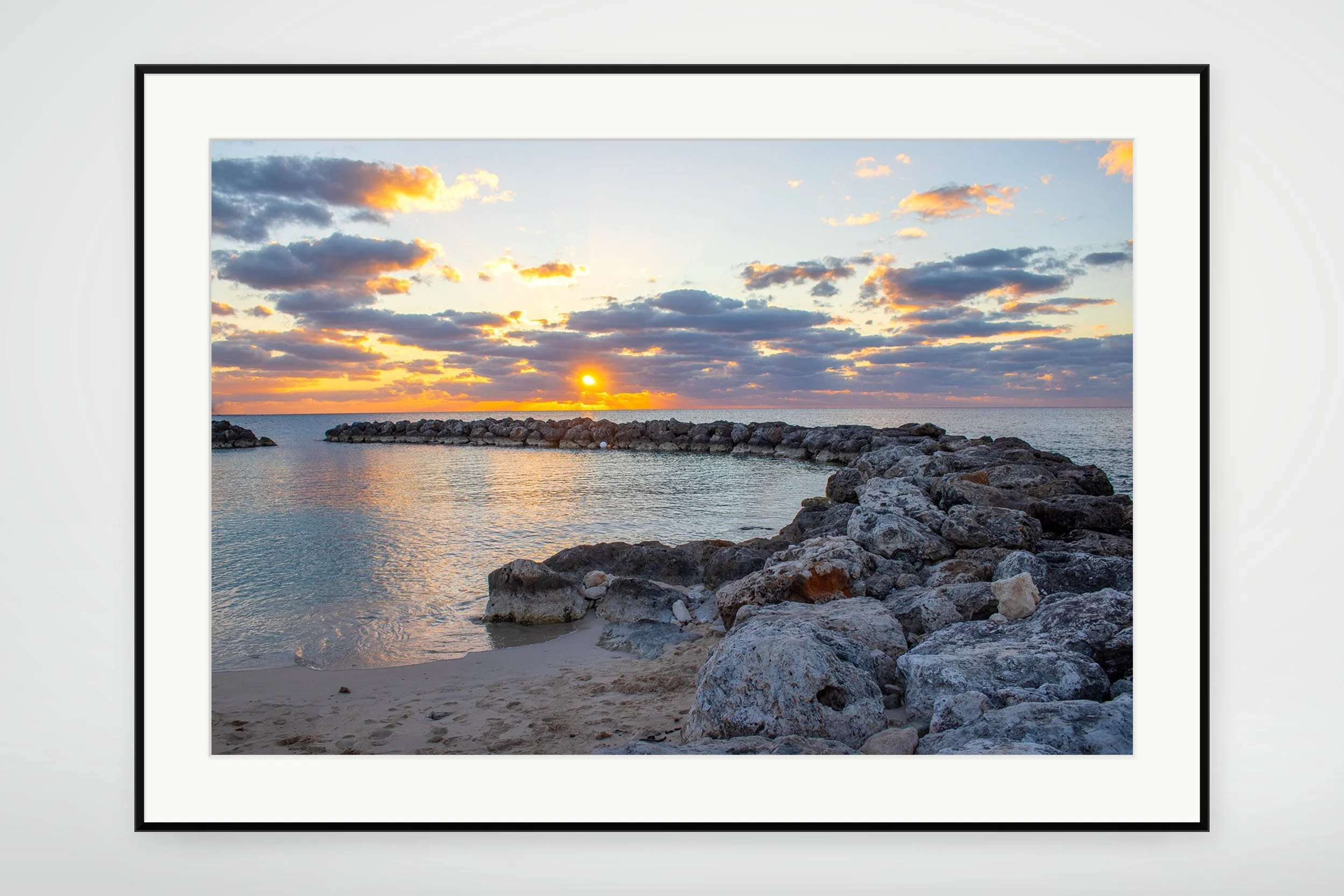 GRAC02-MOCKUP-FRAMED.jpg