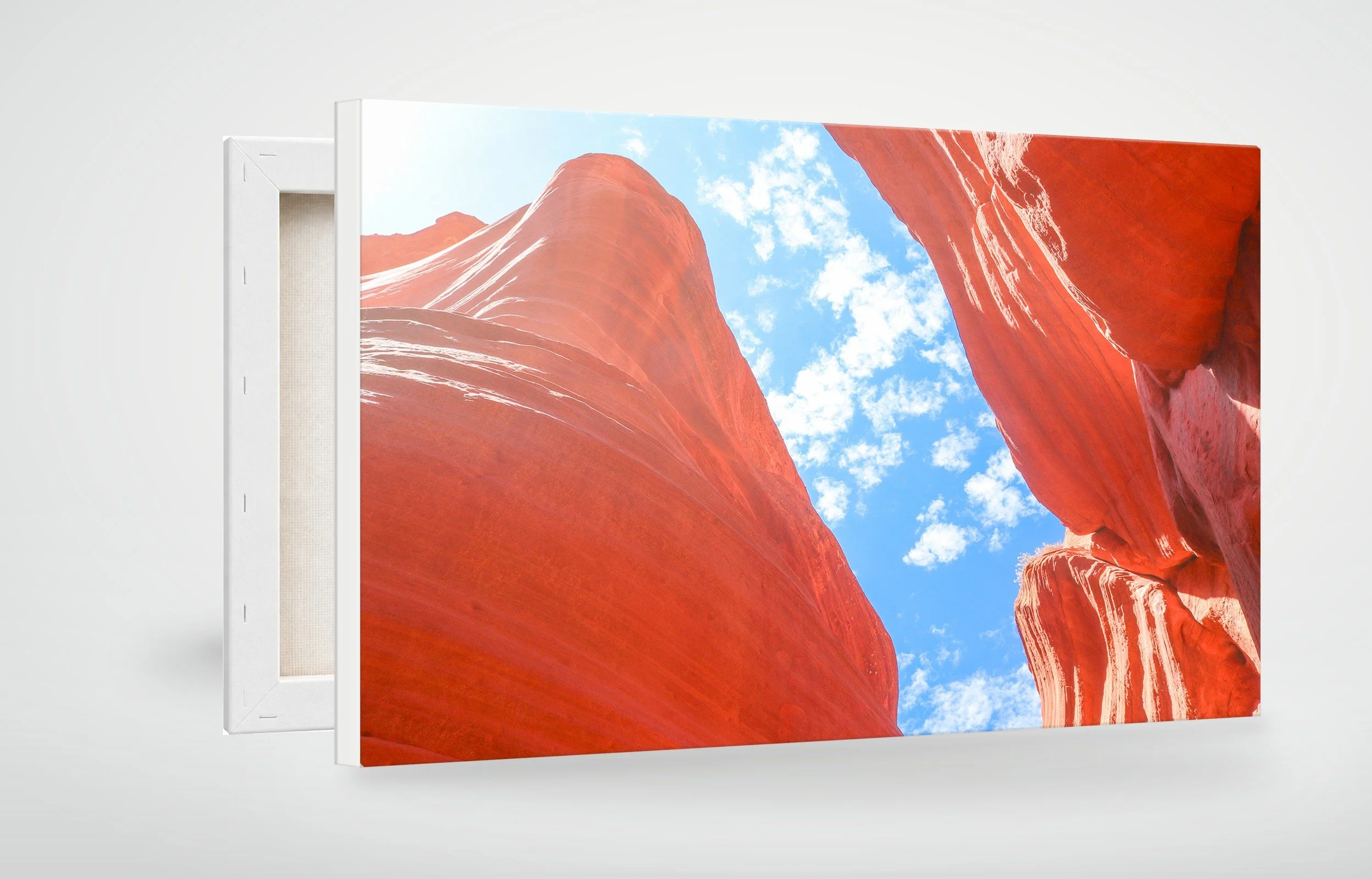 KAN01-MOCKUP-CANVAS.jpg