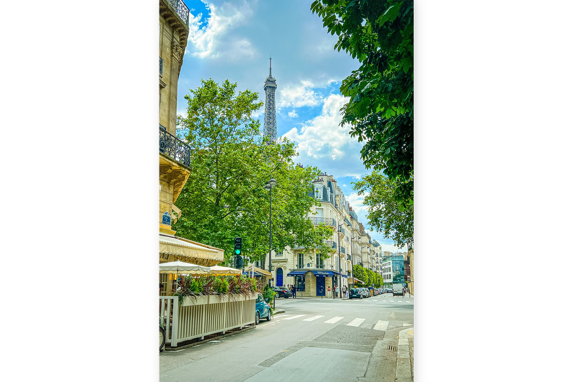 PARIS03-MOCKUP-PRINT.png