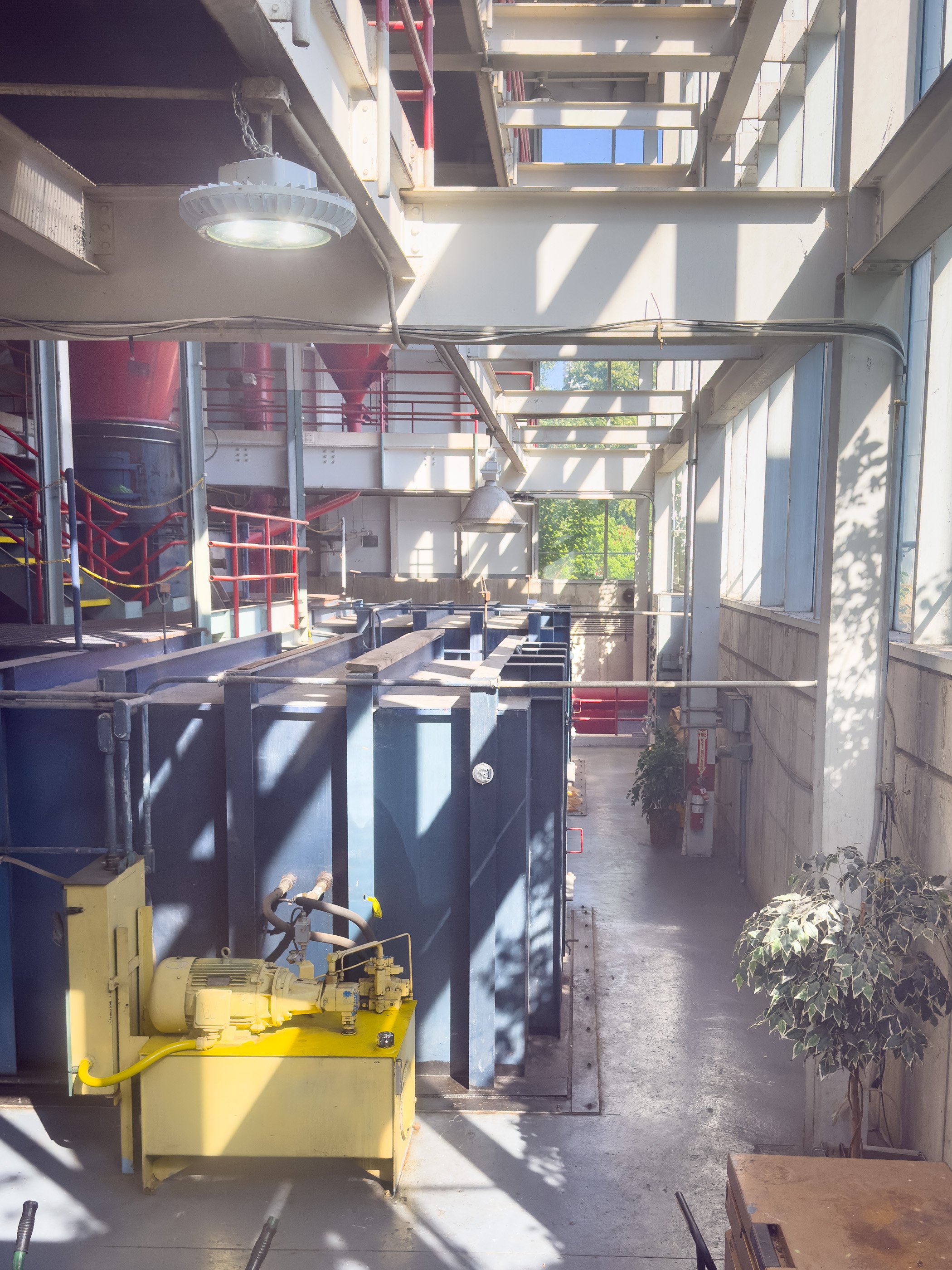 Roosevelt Island has used pneumatic trash collection since 1975. Household waste travels through underground pipes to this collection facility at the island’s north end — eliminating the need for conventional residential garbage collection along much