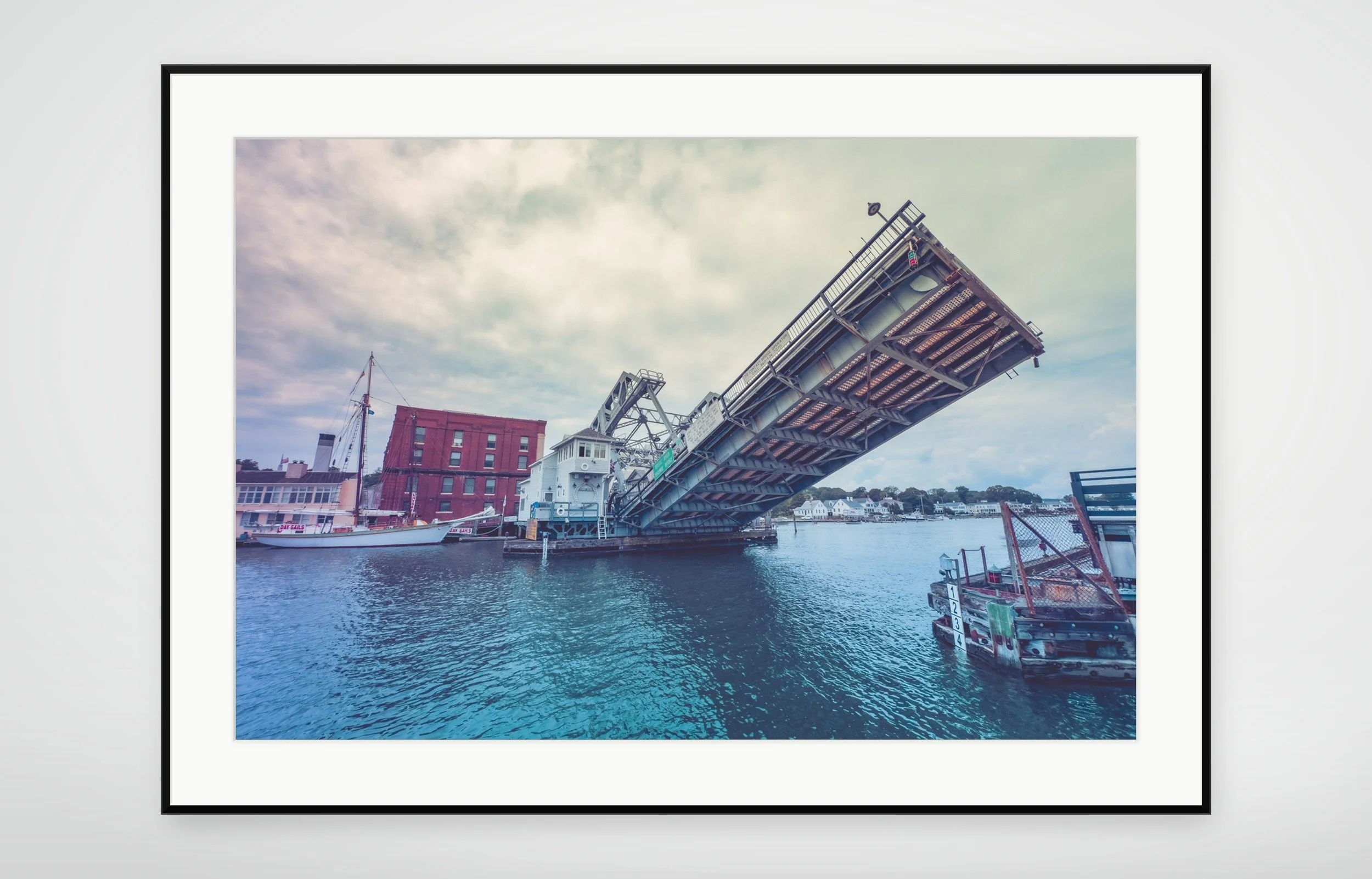 MYS01-MOCKUP-FRAMED.jpg