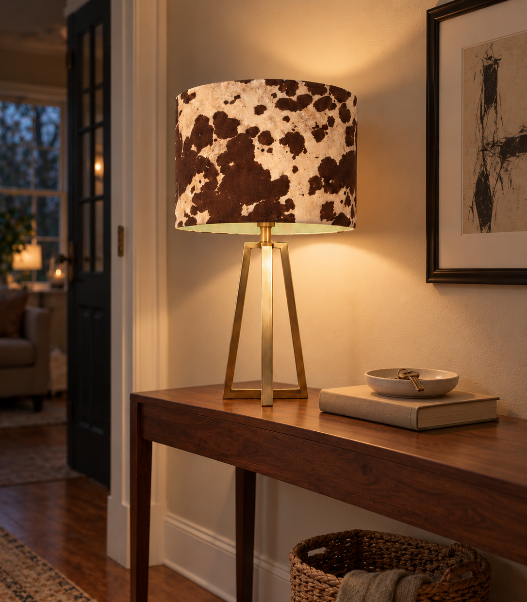 Warm+cow-print+lamp+in+an+entryway.png