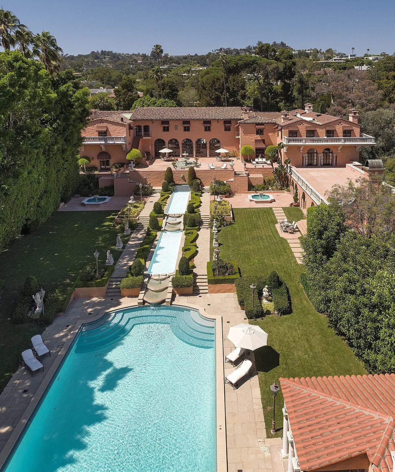A Mediterranean Garden Estate in Beverly Hills