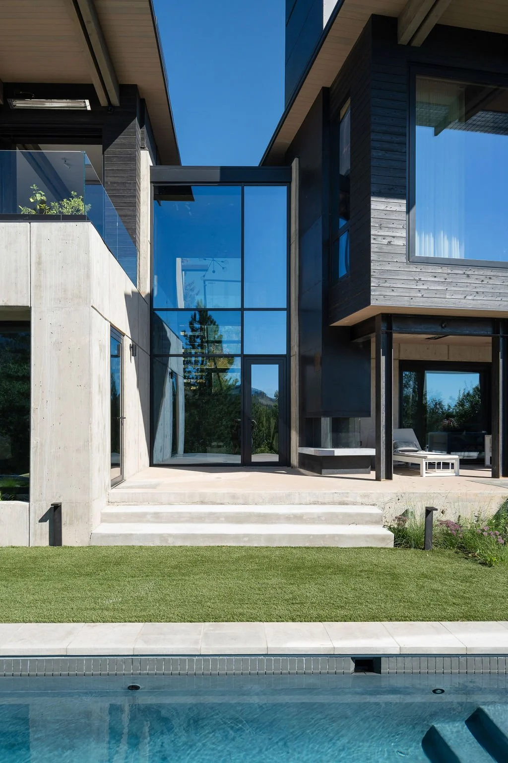 Knollwood-South-Elevation-4.jpg