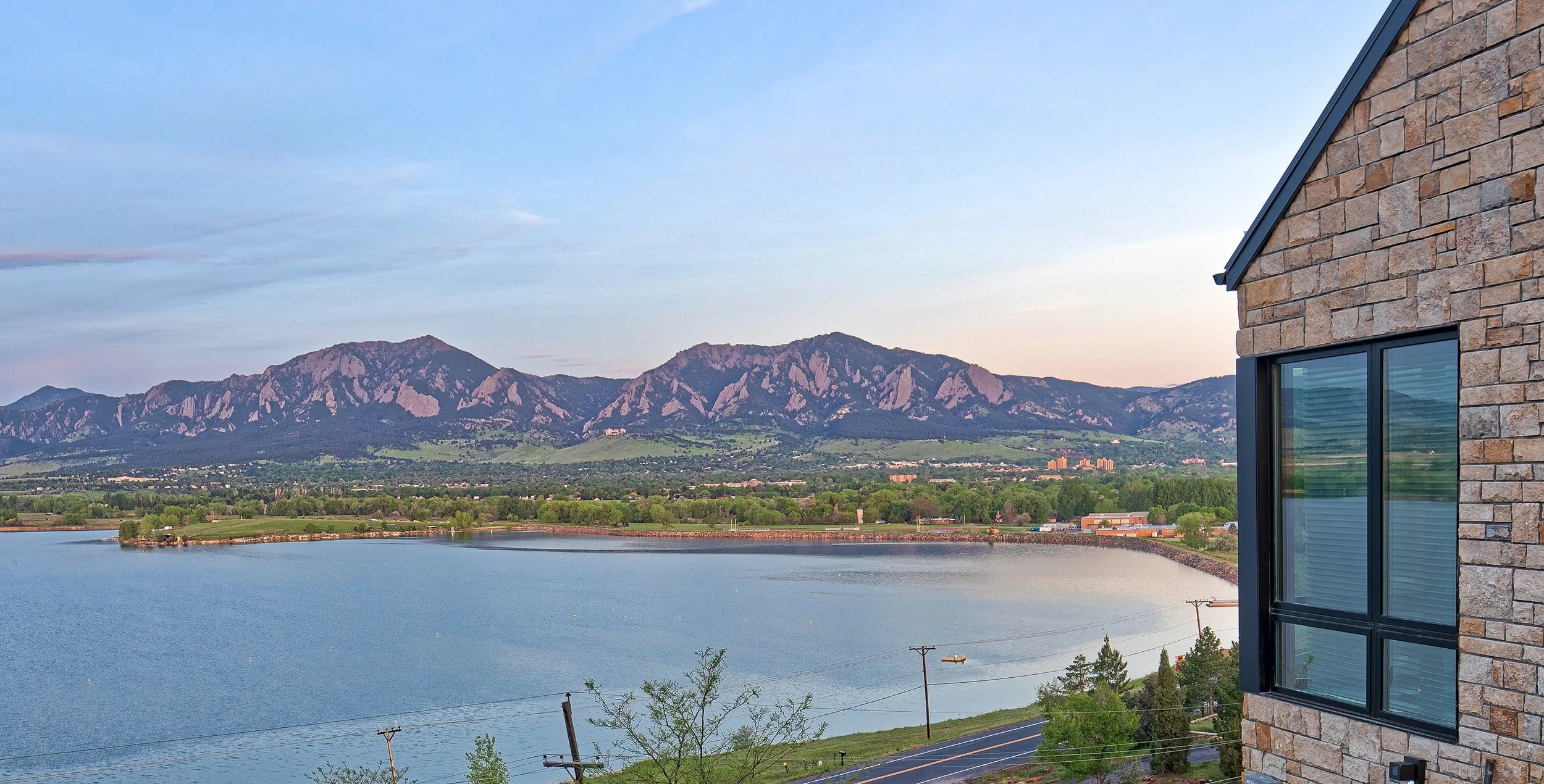 mountains.jpg