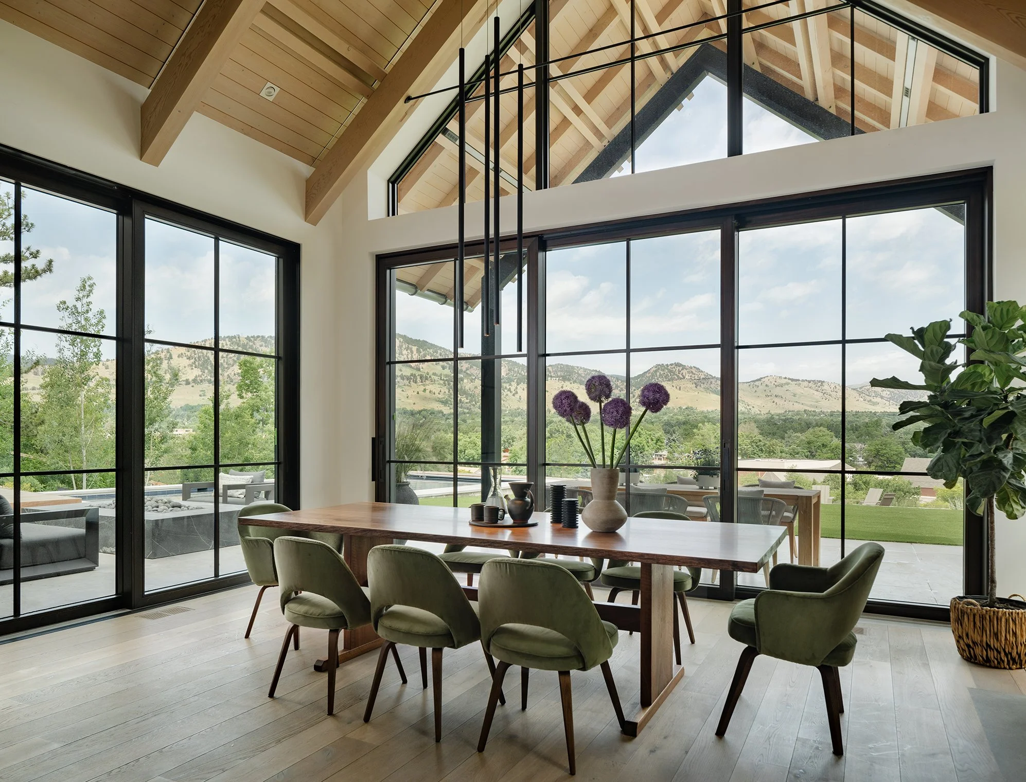 SurroundArch_Sunset-Diningroom-Doors-Closed.jpg