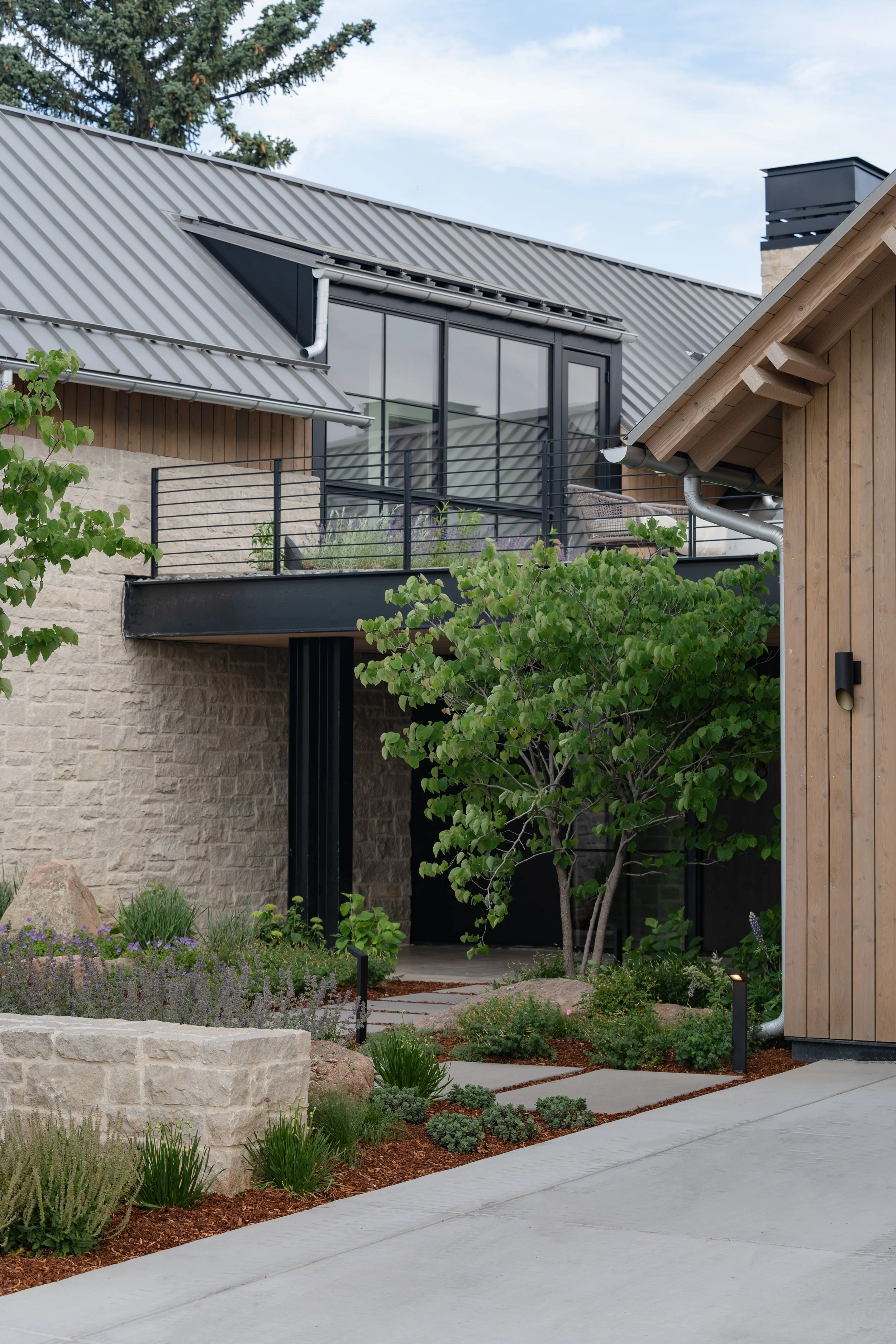 SurroundArch_Sunset-Exterior-Front-Entrance-Landscaping.jpg