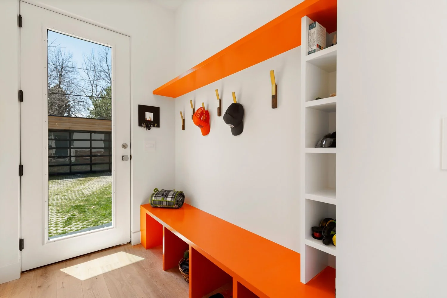 030-Mudroom-550-Iris-St-Large.jpg