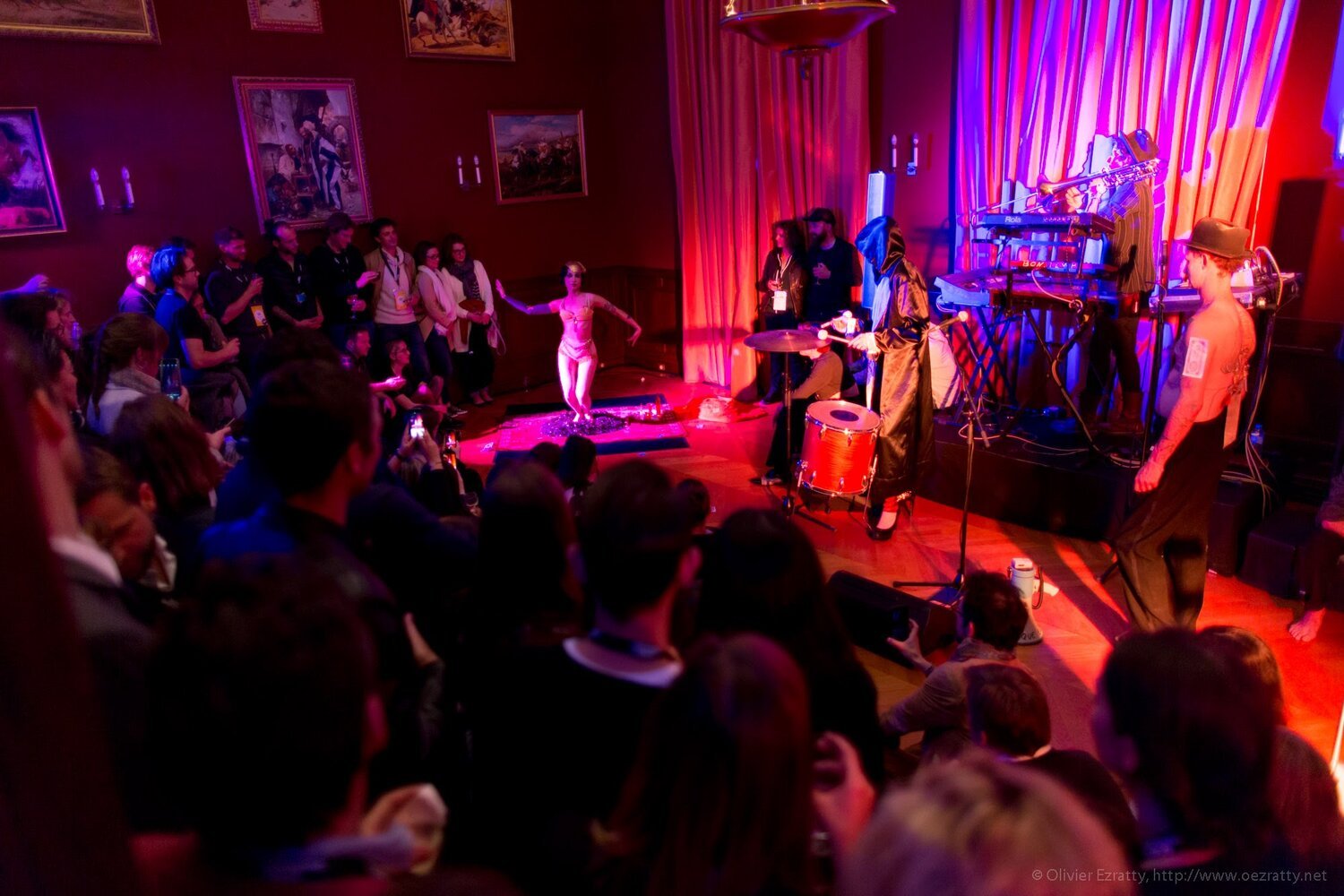 (Echappee+Volee+Mai2017)++Le+Cirque+Electrique+(1).jpeg