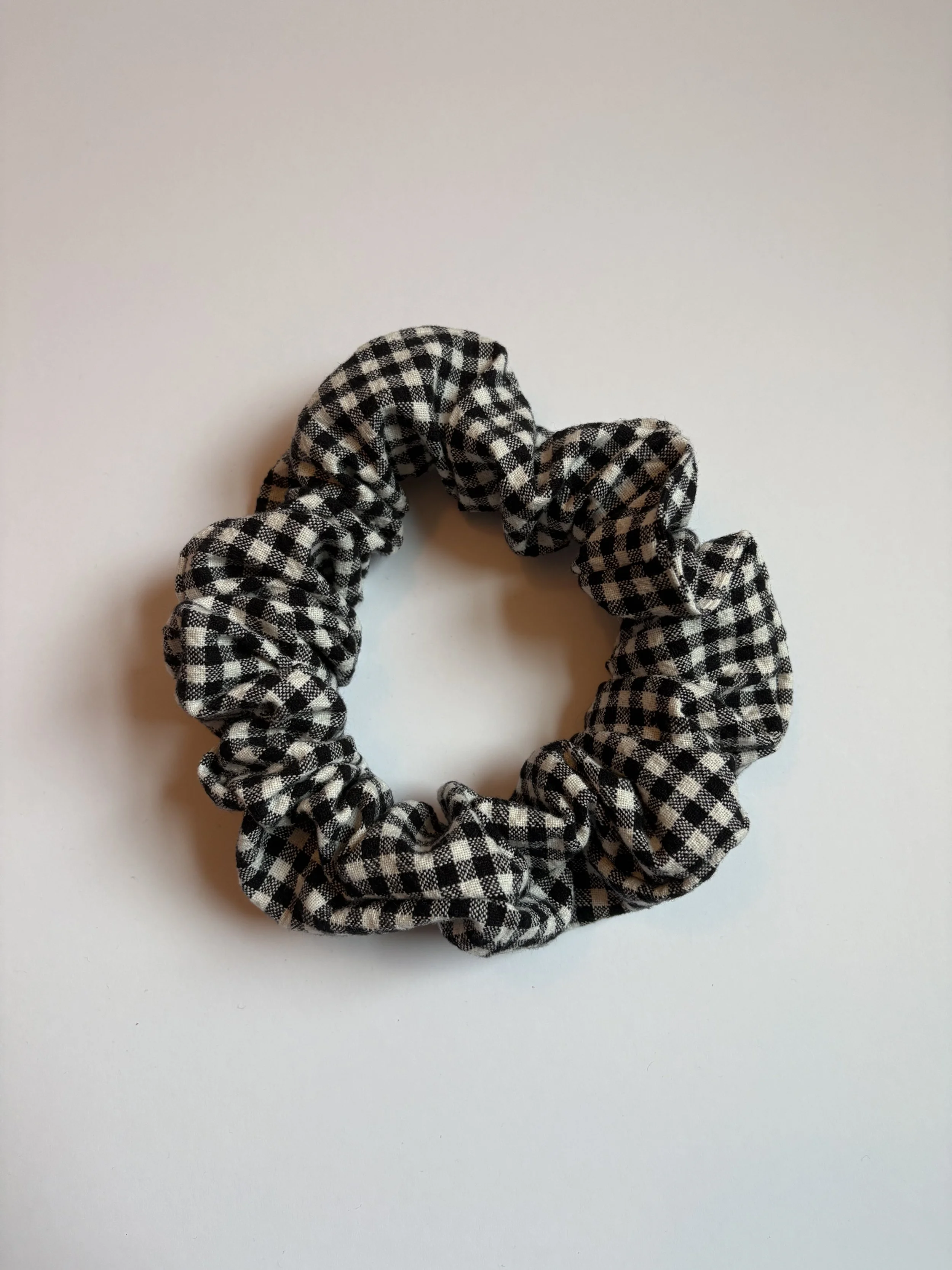 Black Gingham Yoga Mat Scrunchie.JPG