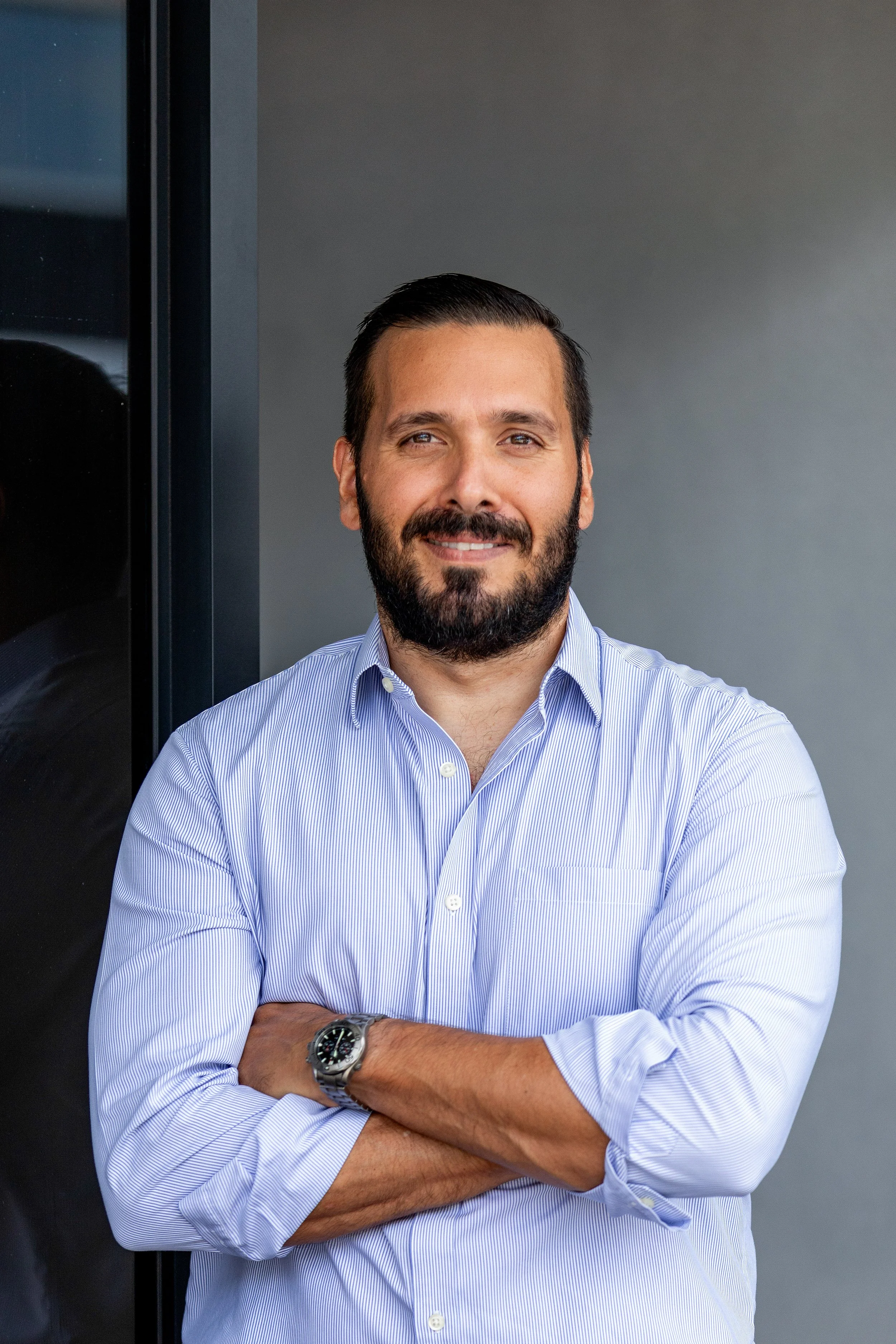 Álvaro Lachner, founder of Costa Rica Decoded, standing in Santa Teresa, Costa Rica